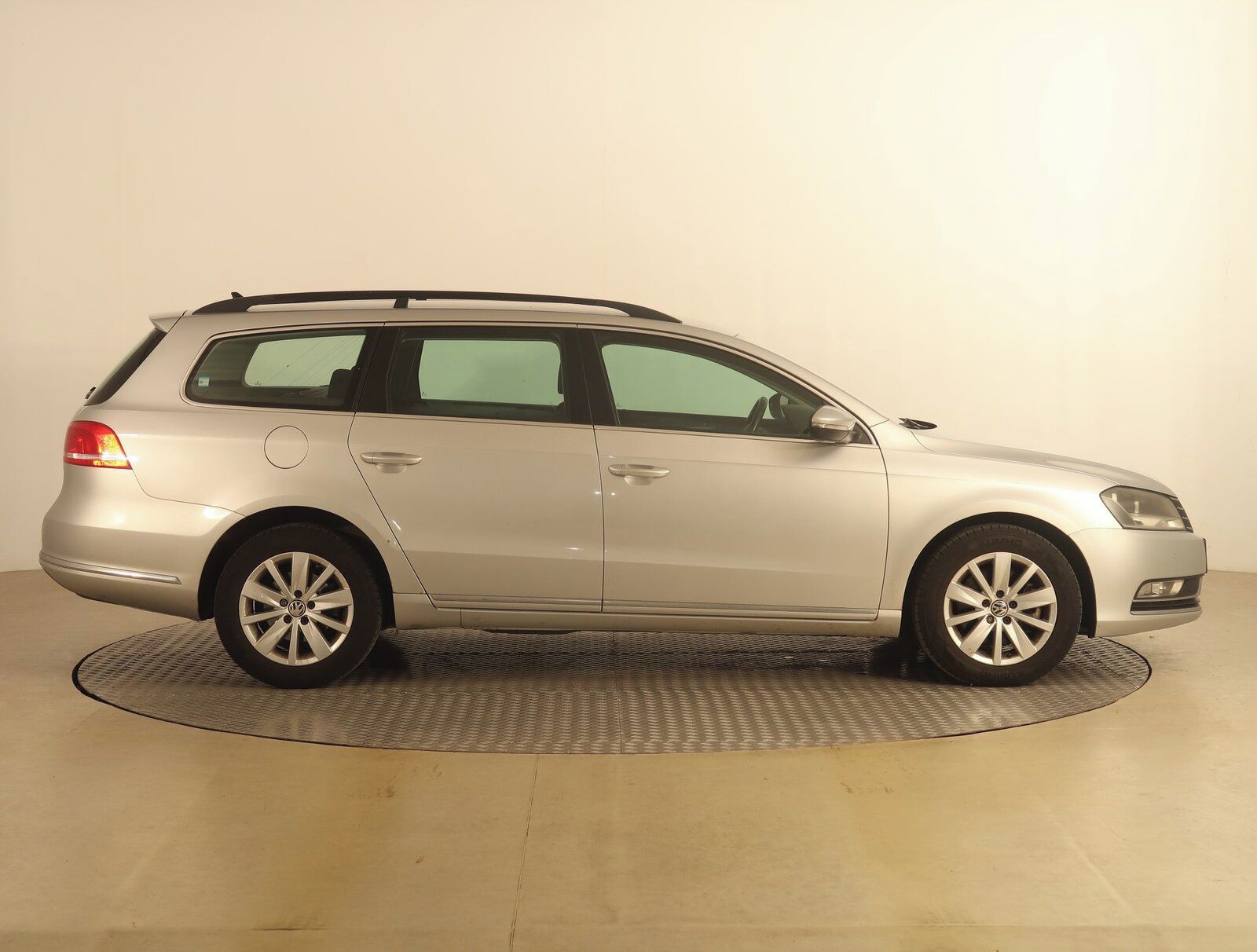 Volkswagen Passat, 2.0 TDI, Comfortline, Automat - fotka 6