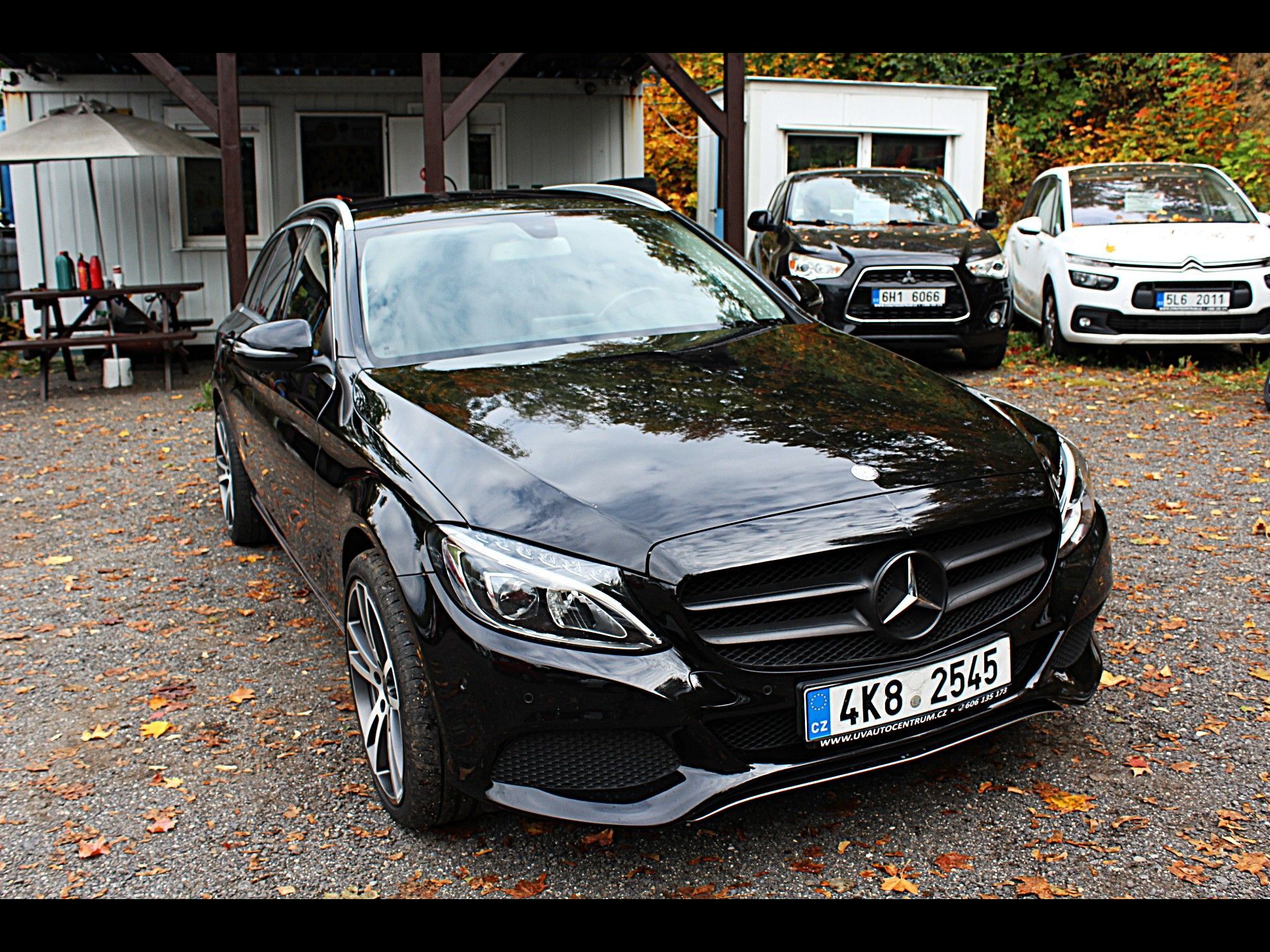 Mercedes-Benz Třídy C, D 4MATIC - fotka 3