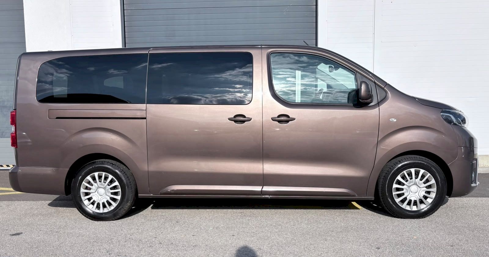 Toyota Proace, PROACE VERSO 1. gen 2.0D/110kW - fotka 6