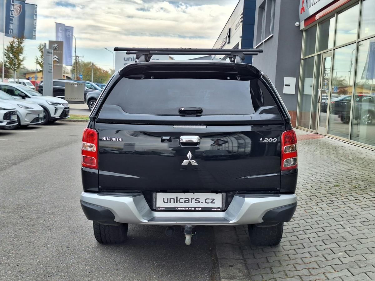 Mitsubishi L200, 2,4 DI-D  Diamant Ed. rozšířen - fotka 5