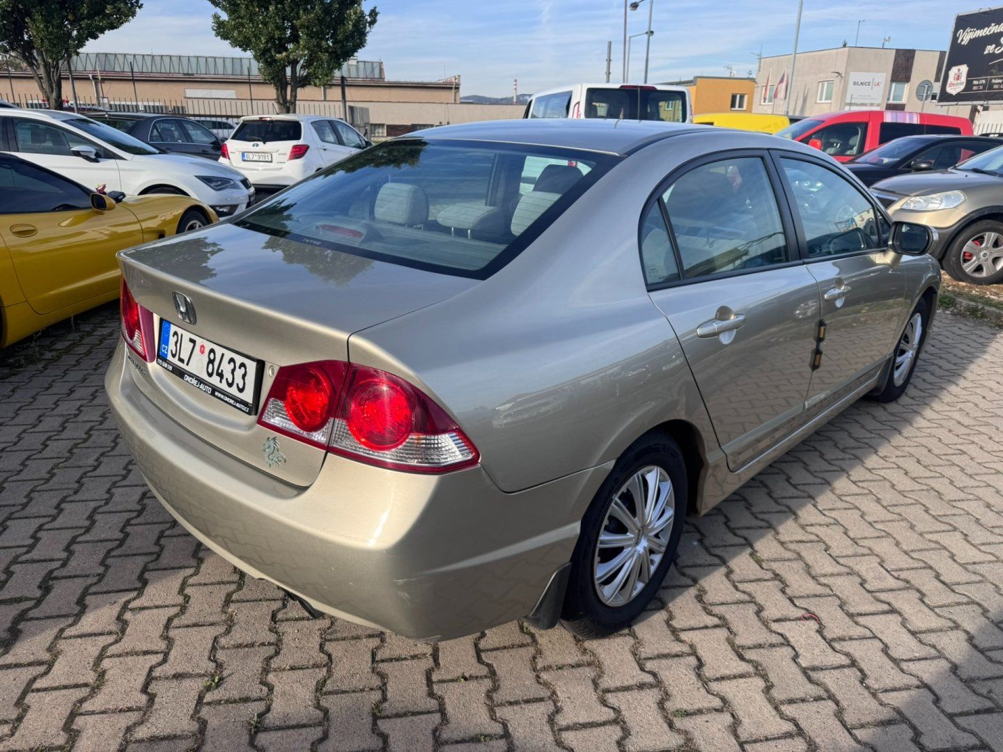 Honda Civic, 1,8 I-VTEC 103 KW KILOMETRY - fotka 6