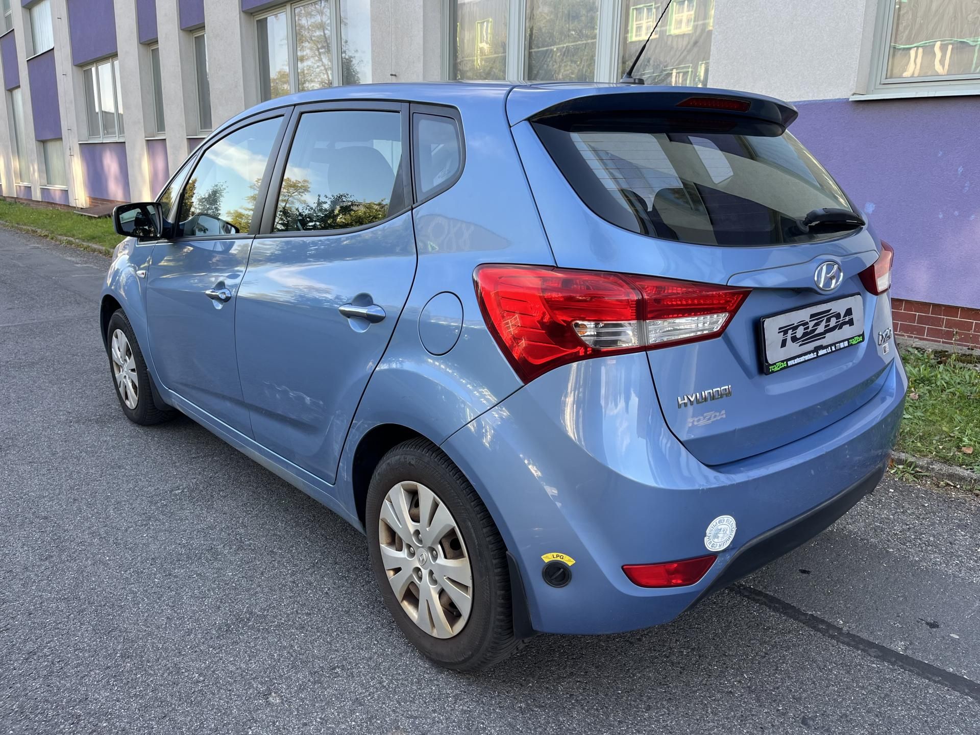 Hyundai ix20, 1,4i  /LPG/1.maj./ČR /servis - fotka 3