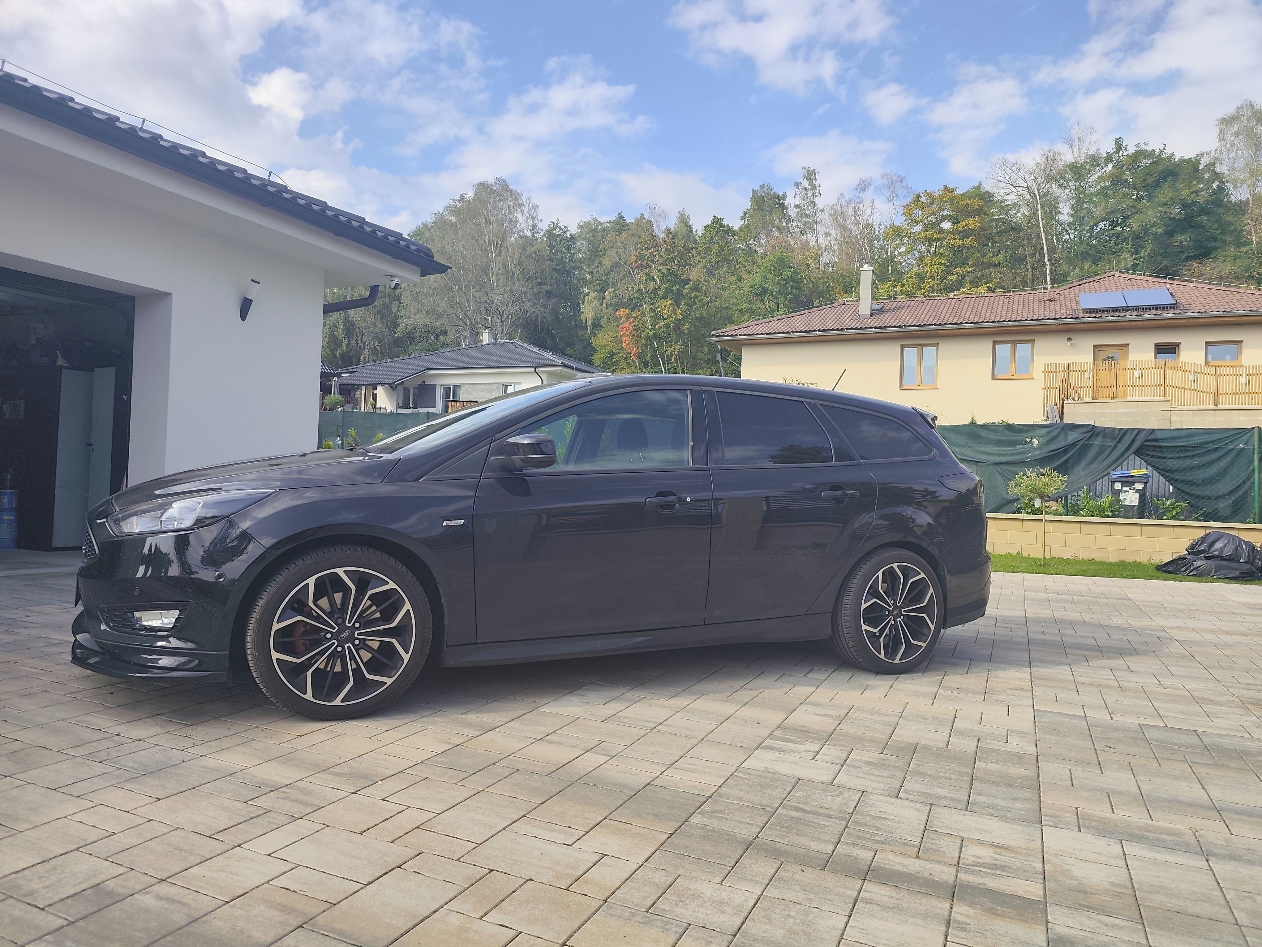 Ford Focus, 1,5 132 kW STLine - fotka 5