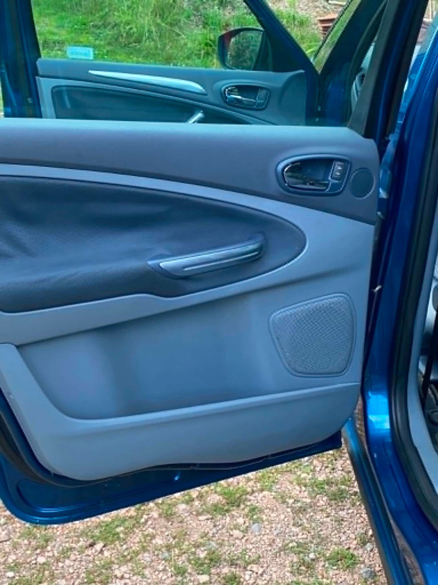 Ford S-MAX - fotka 6