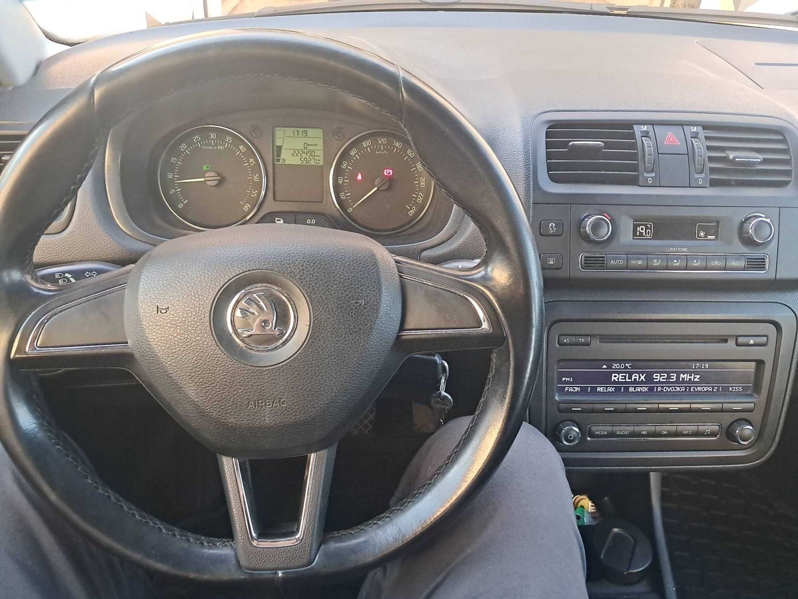 Škoda Roomster, 1.6 TDI, Automatická klima - fotka 3