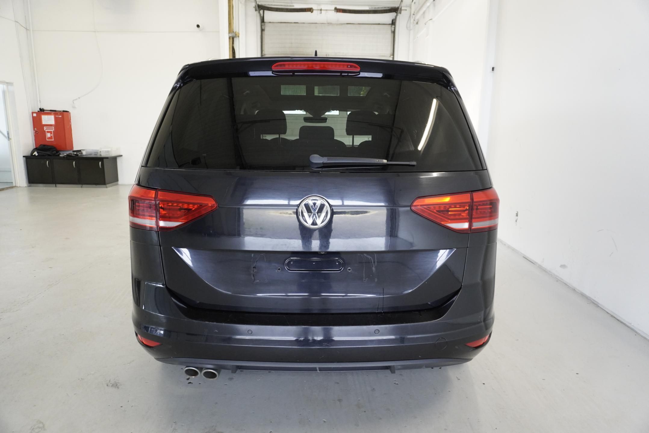 Volkswagen Touran, TOURAN  2,0 TDI HIGHLINE AUT. - fotka 6