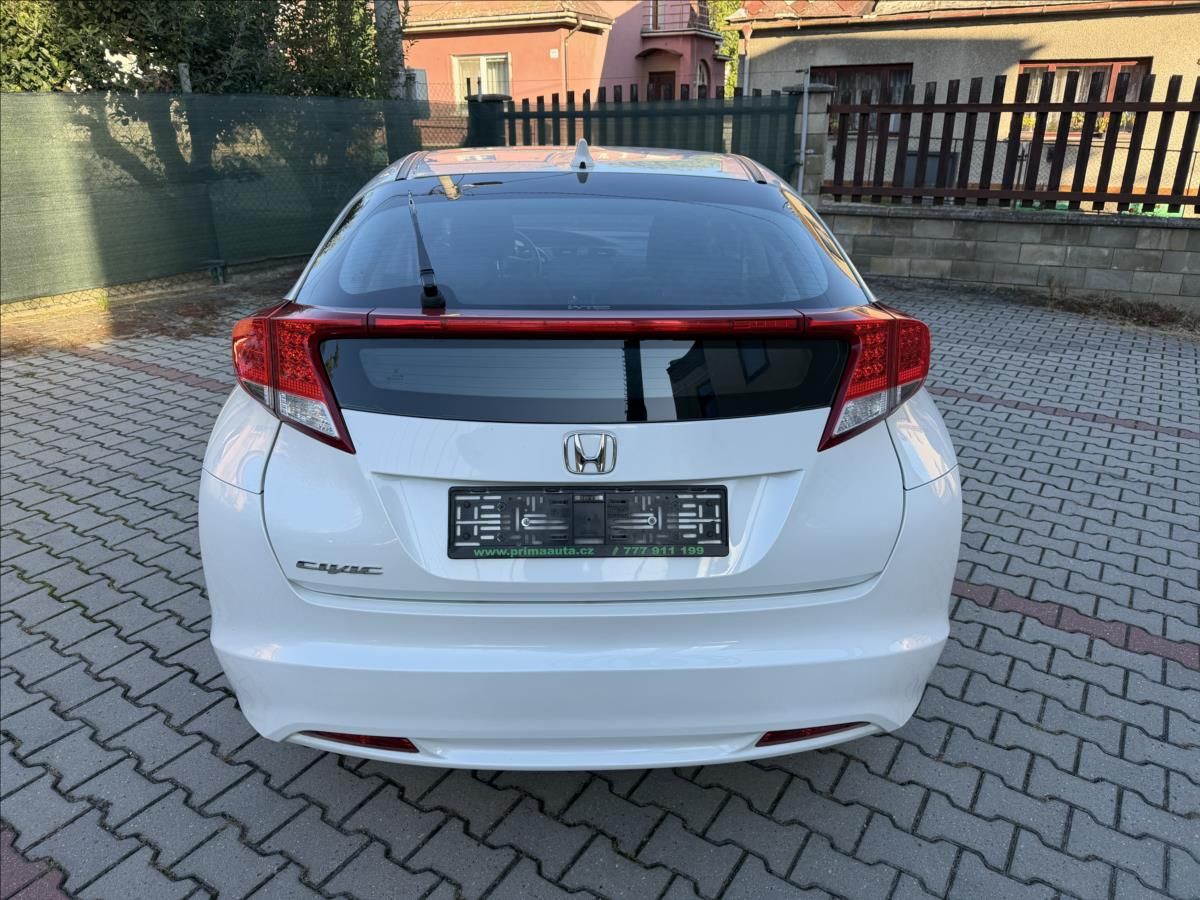 Honda Civic, 1,8 i-VTEC COMFORT - fotka 4