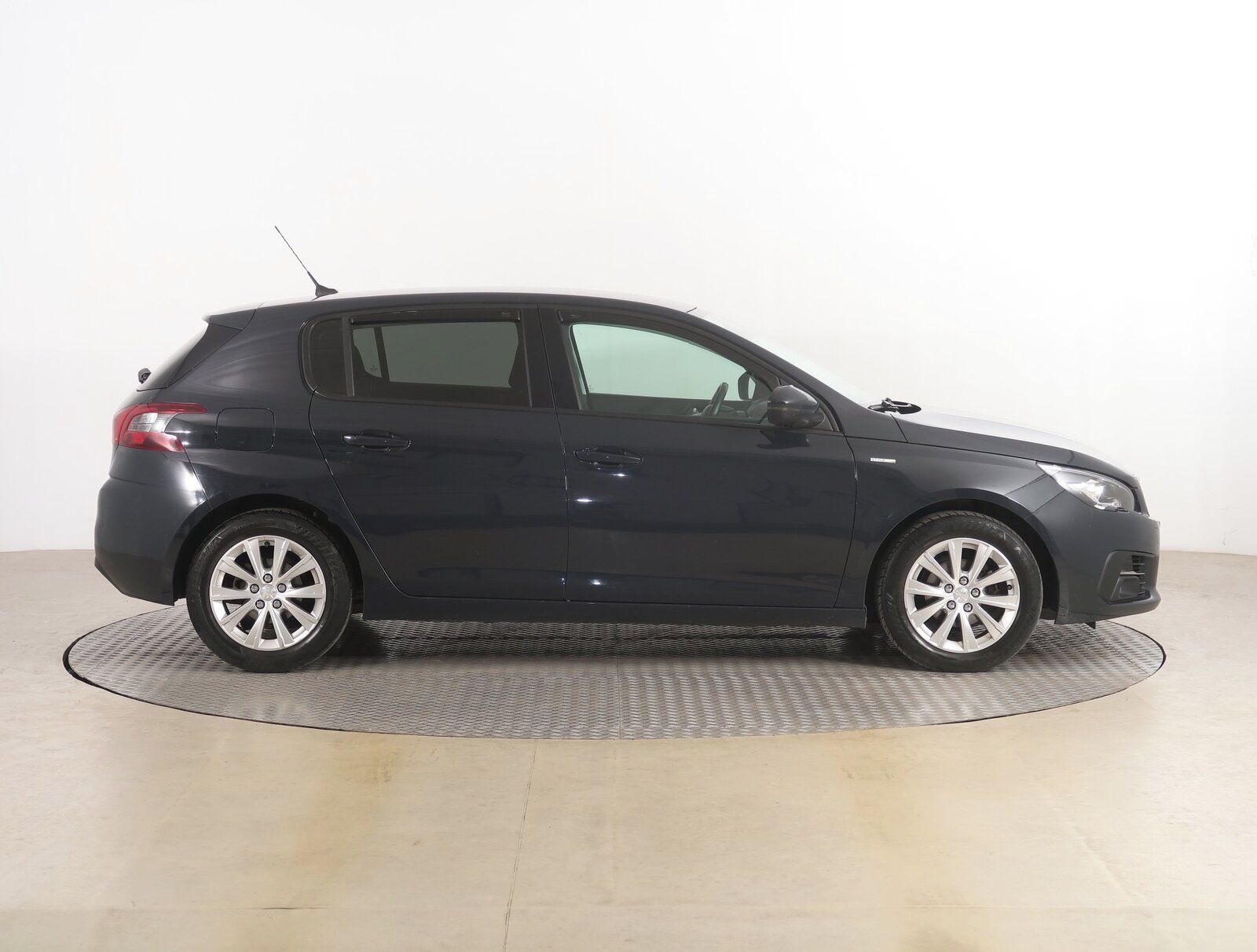 Peugeot 308, 1.5 BlueHDi, Style, Serv.kniha - fotka 6