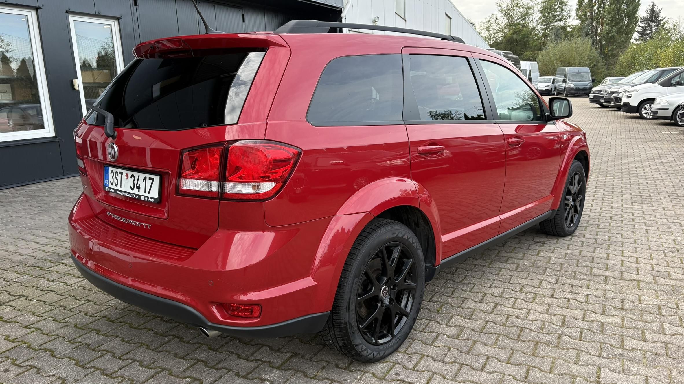 Fiat Freemont, 2.0 M-jet 170k Black Code - fotka 4