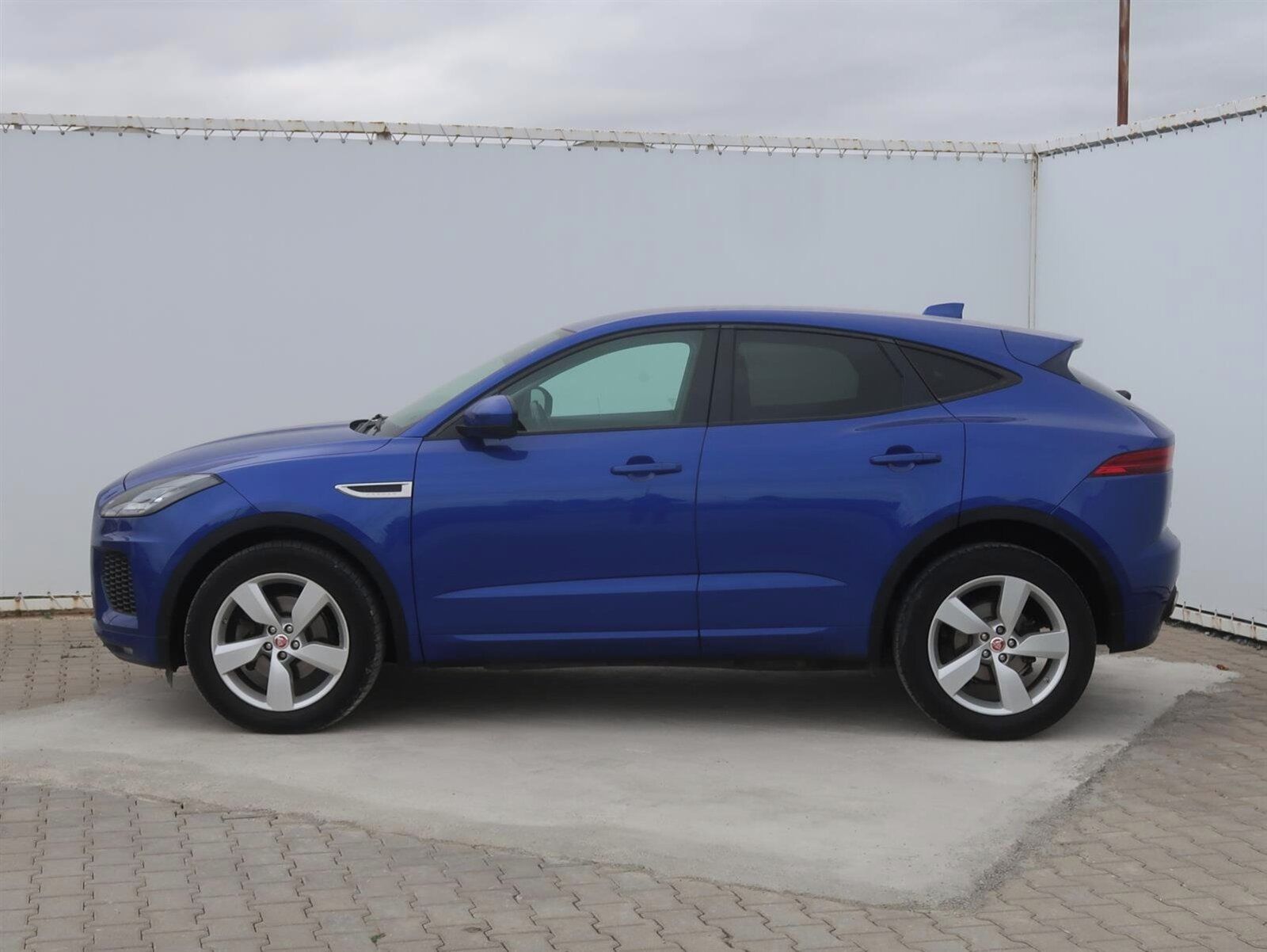 Jaguar E-Pace, D180 AWD, 4X4, Automat, Navi - fotka 3