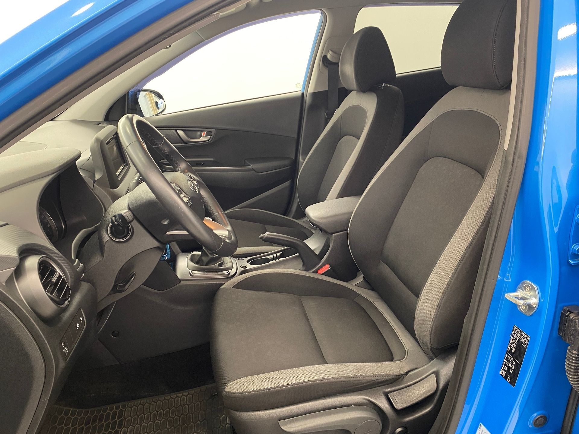 Hyundai Kona, 1.0 T-GDI 88kW Style - fotka 5
