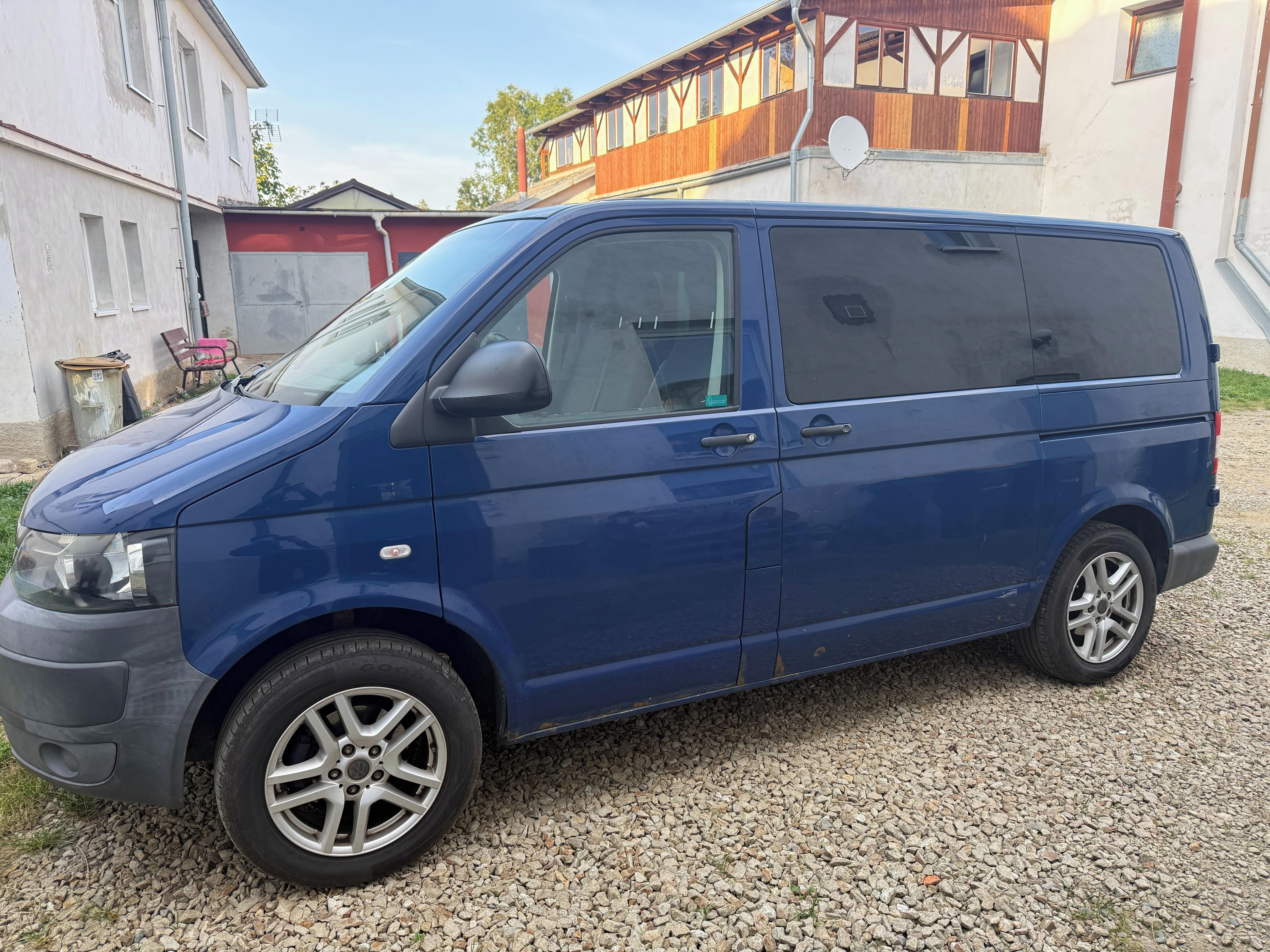 Volkswagen Transporter, T5 1.9 TDI, obytná vestavba - fotka 2