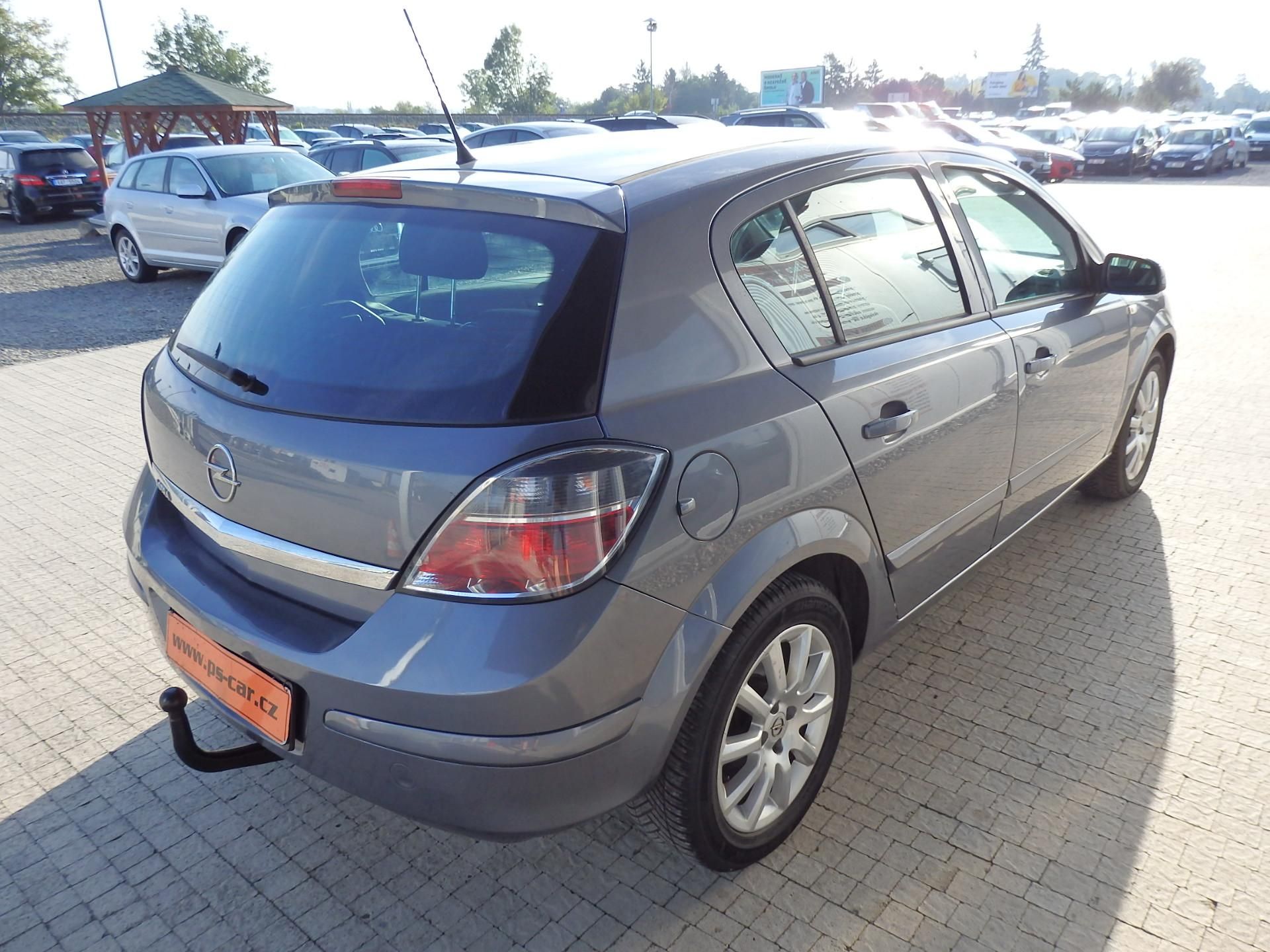 Opel Astra, 1.4i 66 kW AUTOMAT, ZÁVĚS - fotka 4