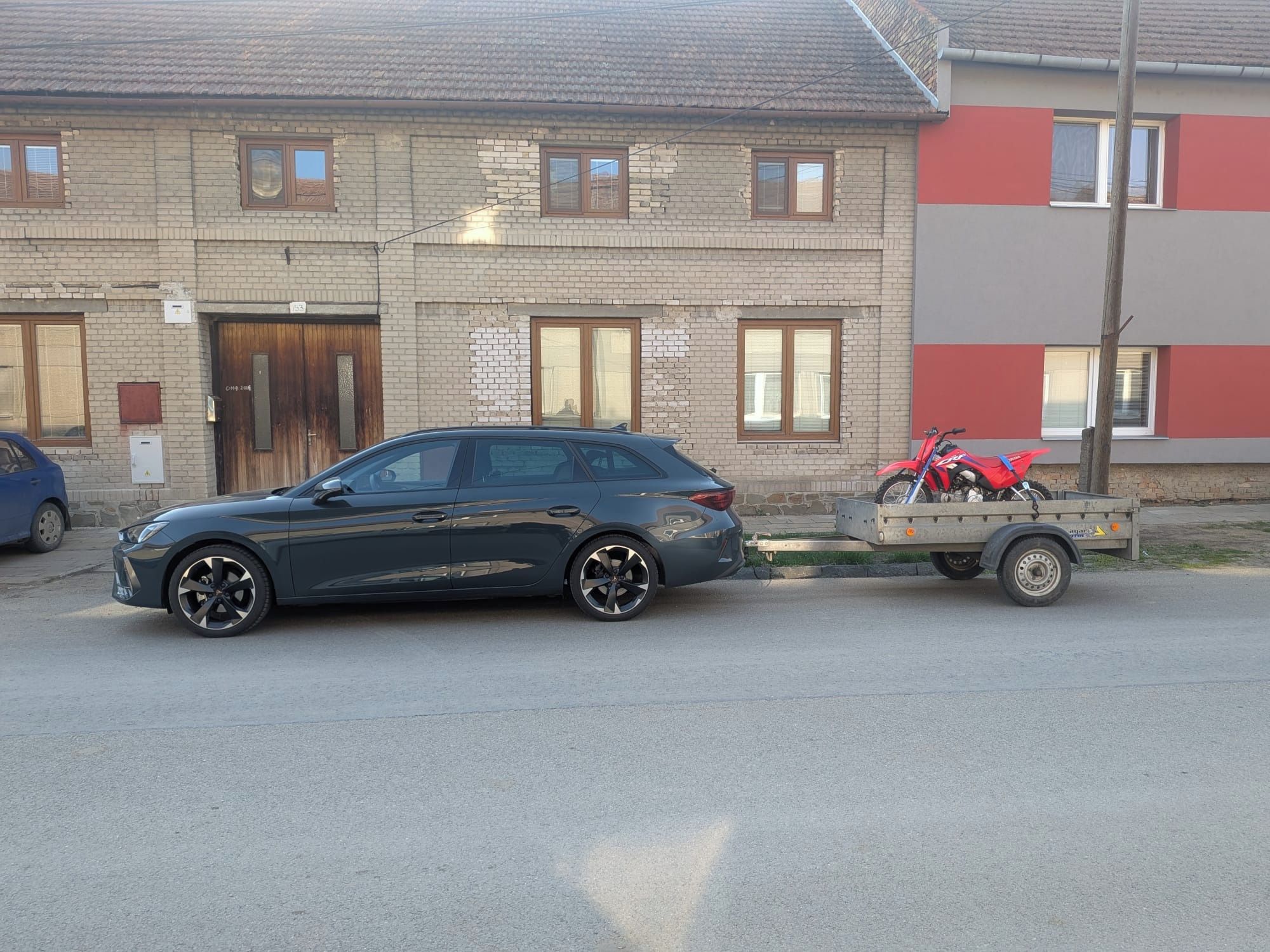 Cupra Leon, 1.5 TSI 110kW / SKLOPNÉ TAŽNÉ - fotka 5