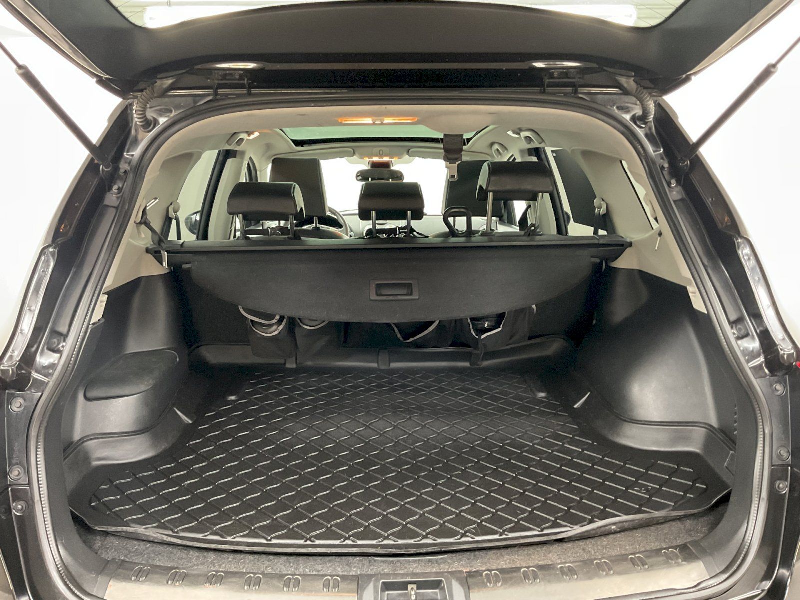 Nissan Qashqai, 2.0 benzín 104 kW - fotka 6