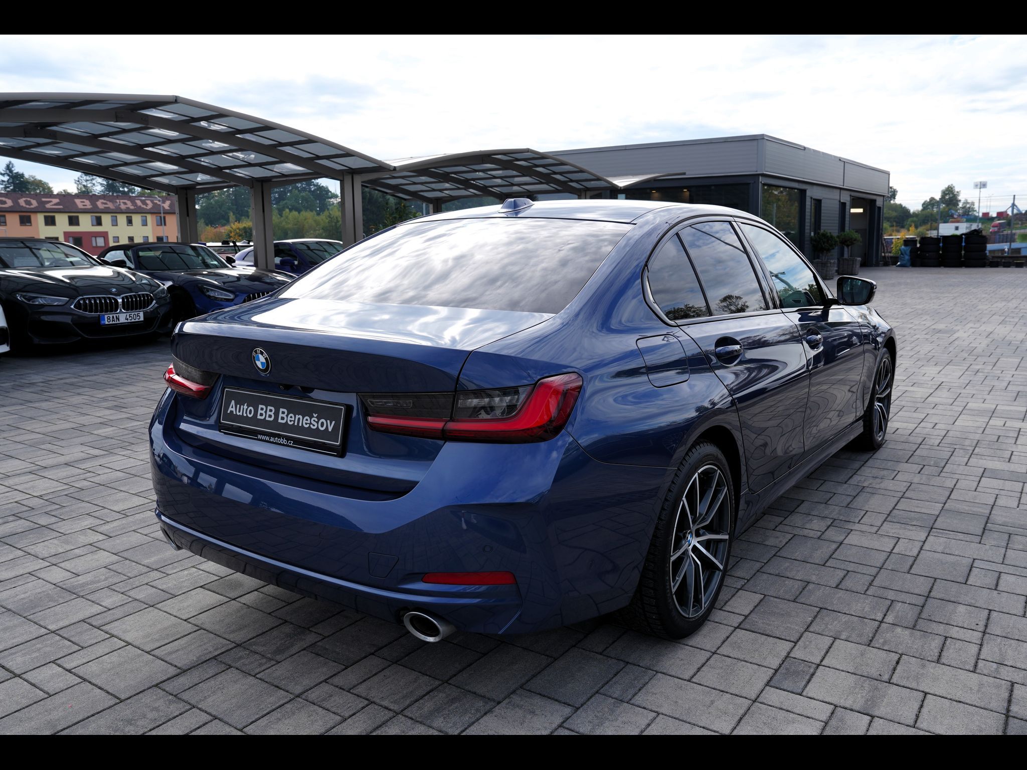 BMW Řada 3, 320d xDrive/Lasery/kůže/1.maj - fotka 6