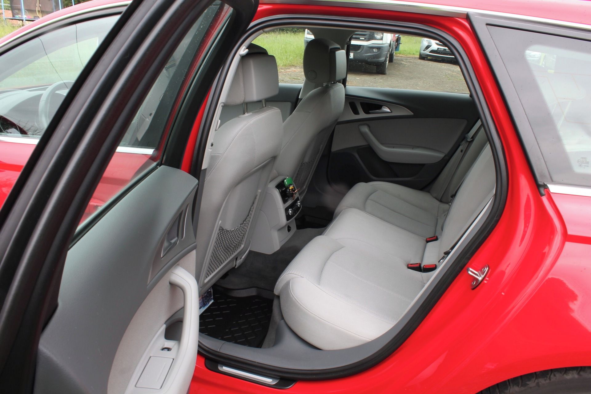 Audi A6, 3,0 TDi,QUATTRO,180KW - fotka 6