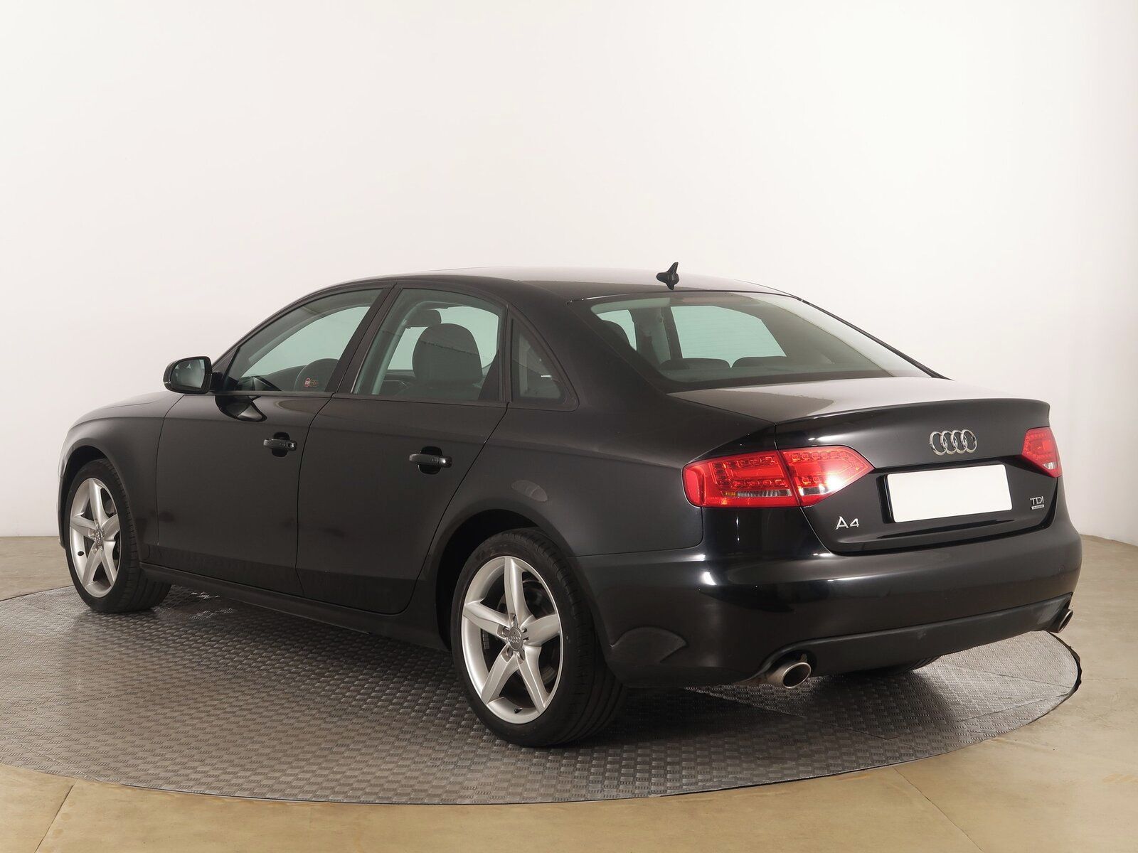 Audi A4, 3.0 TDI, 4X4 - fotka 4