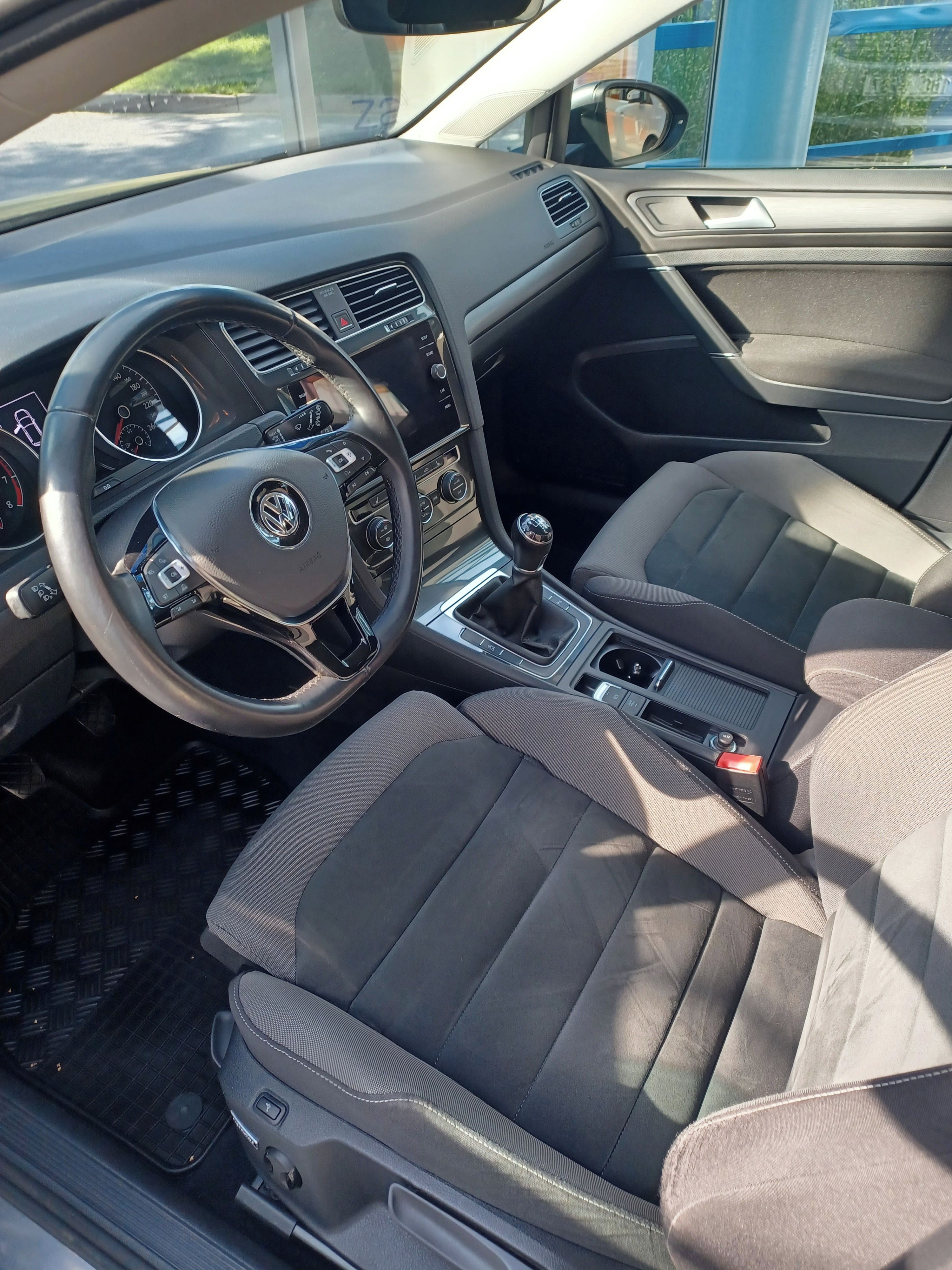 Volkswagen Golf, Perfektní stav - fotka 5