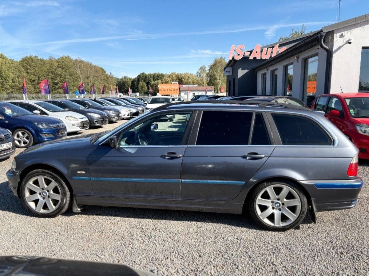 BMW Řada 3, 3,0 330XD COMBI  4x4 - fotka 6