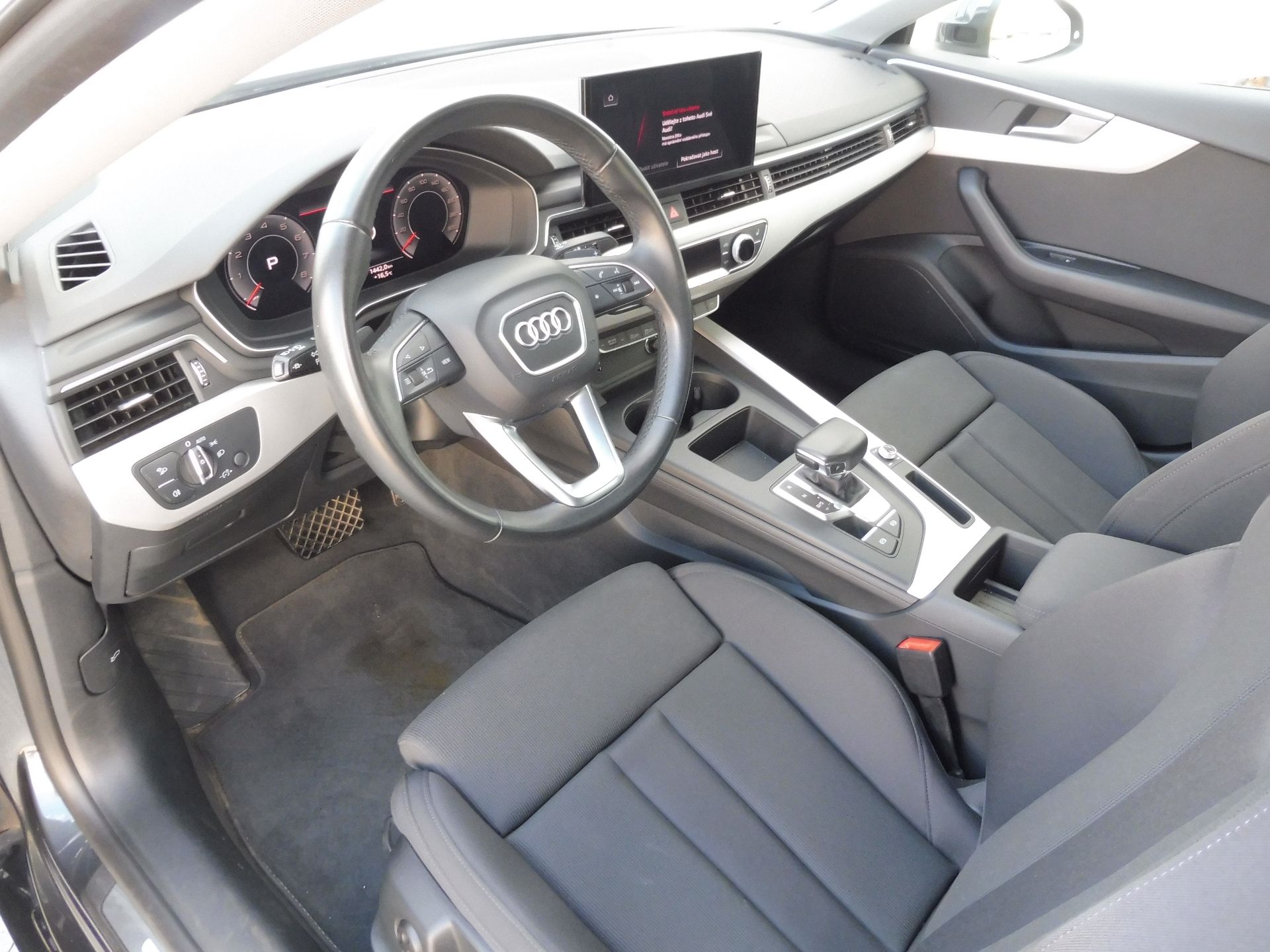 Audi A5, 35 SB 2,0 TFSI 110kW S tronic - fotka 6