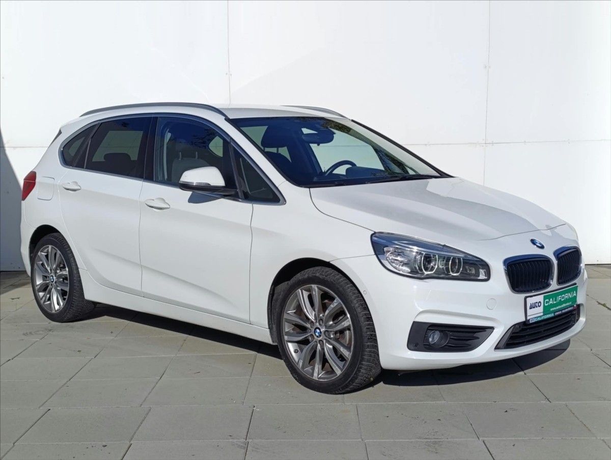 BMW Řada 2, 1,5 216d Automat Navi Tempomat - fotka 5