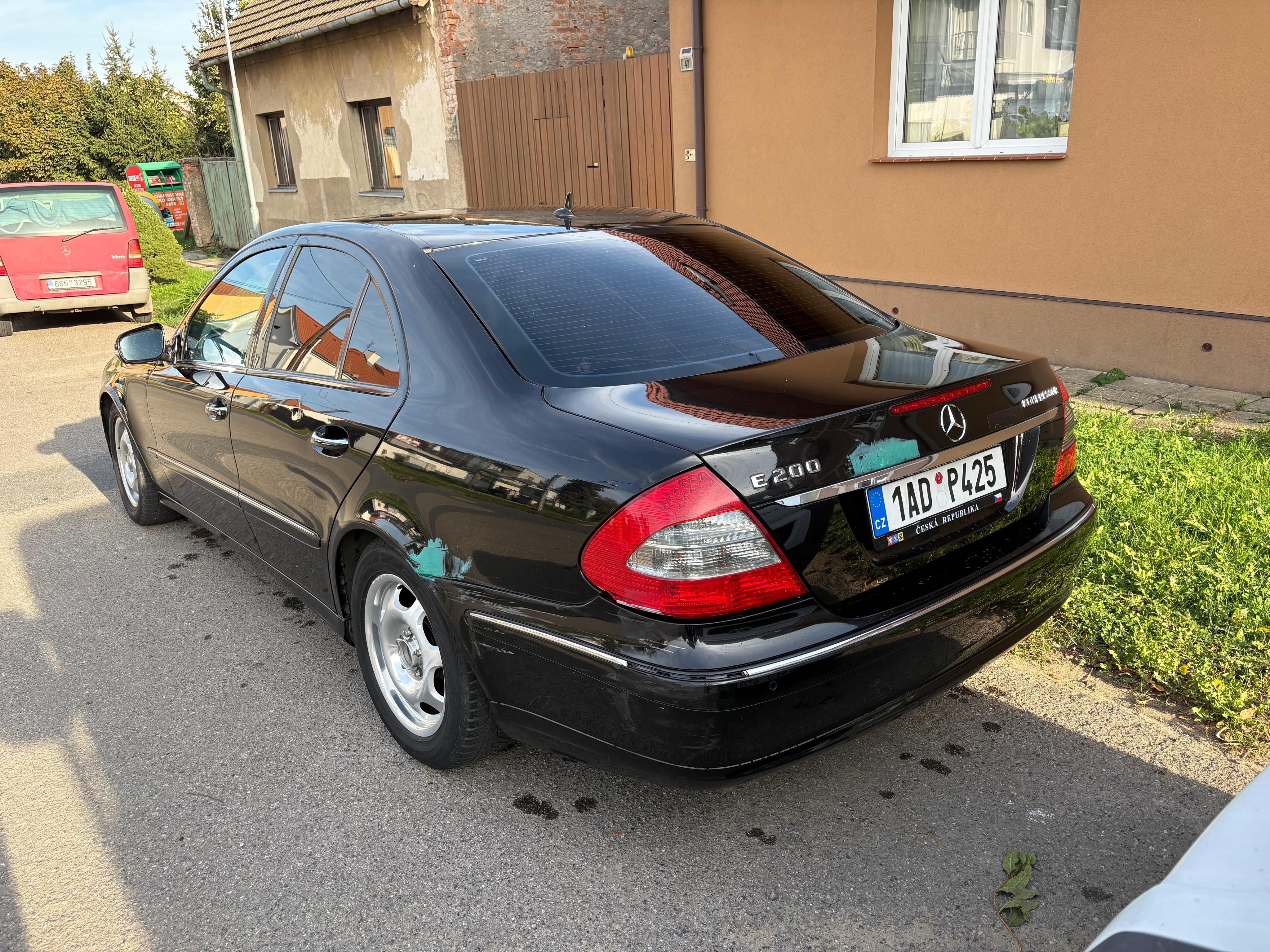 Mercedes-Benz Třídy E - fotka 3