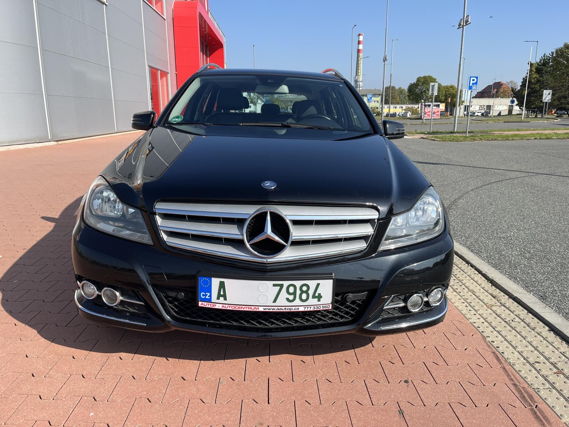 Mercedes-Benz Třídy C, C 2.2 CDi Anantgarde - fotka 3