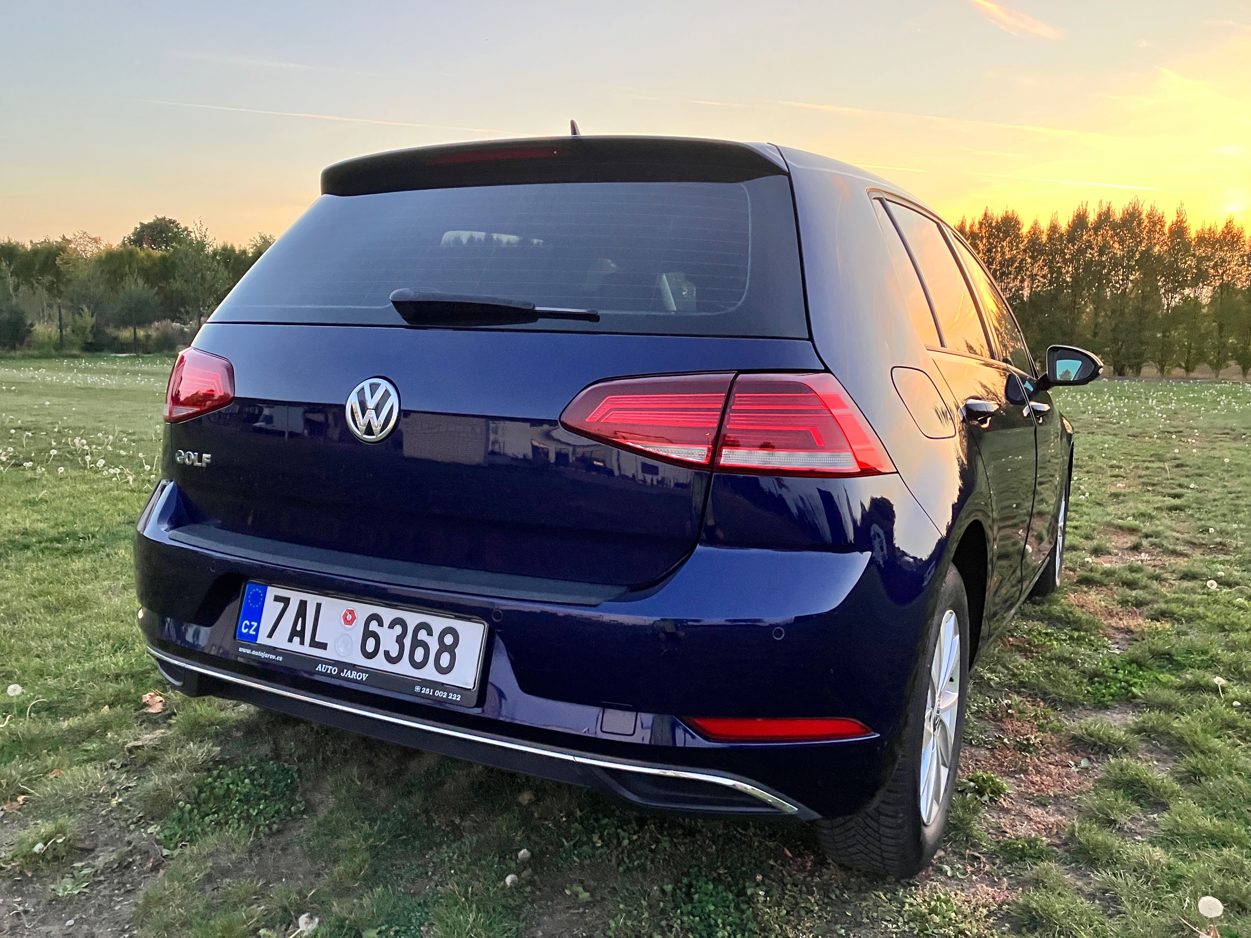 Volkswagen Golf, 1,0 TSI Maraton Edit. CZ původ - fotka 3