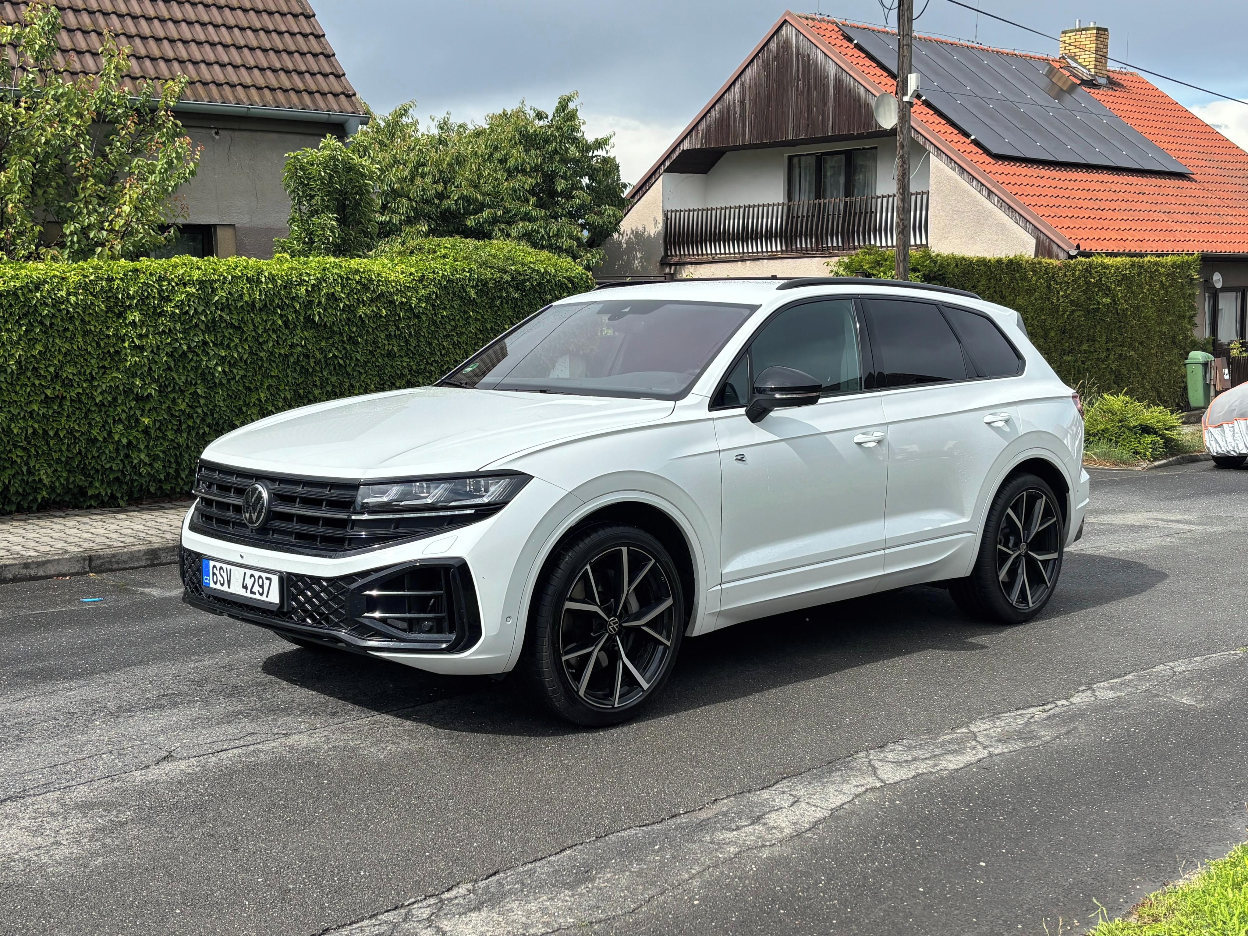 Volkswagen Touareg, 3.0Tsi,R-Line,tažné,nez top,ČR - fotka 2