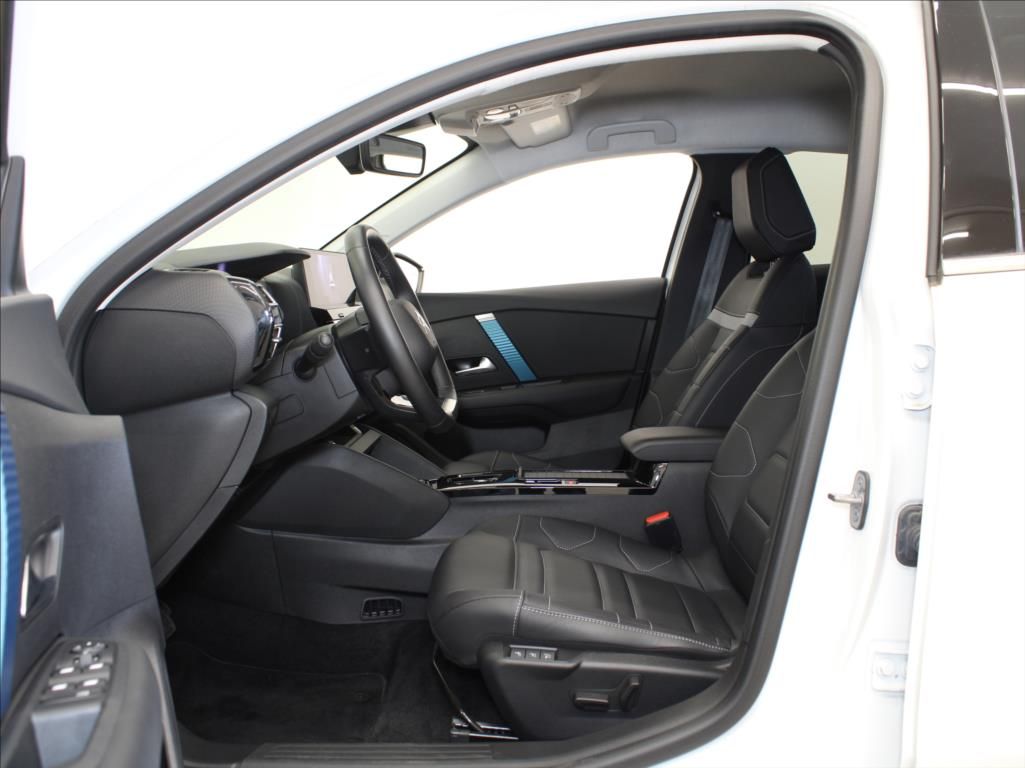 Citroën ë-C4, 50kWH Shine PACK 13 900km! - fotka 6