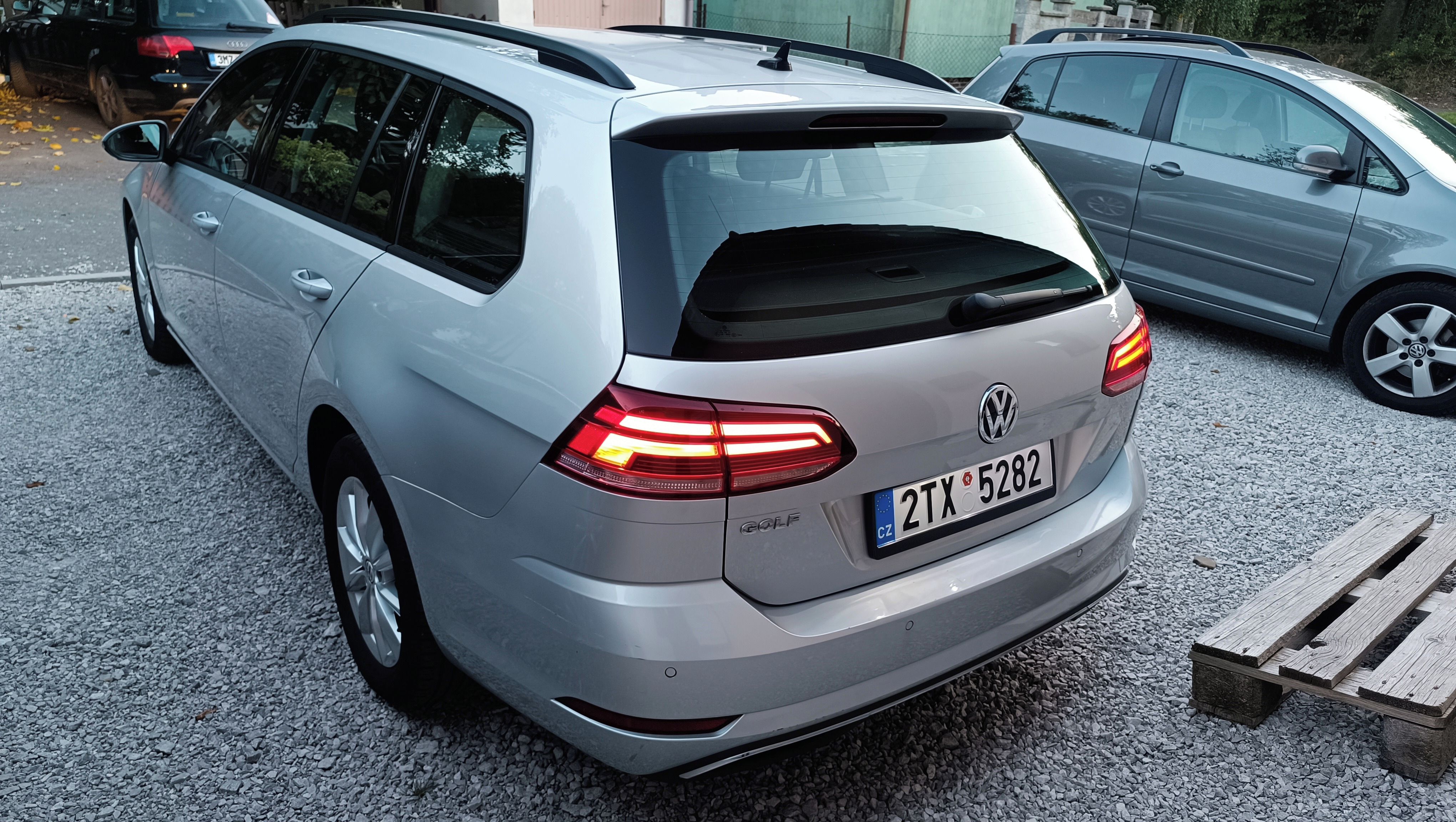 Volkswagen Golf, 1.6 TDI 85kw, 93000km - fotka 5