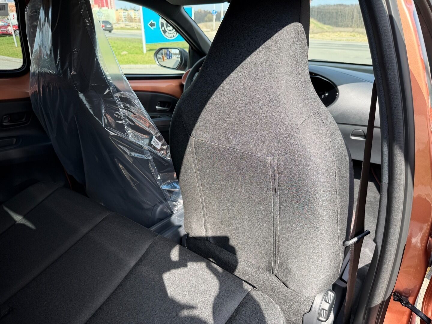 Toyota Aygo, 1.5HEV Style - fotka 5