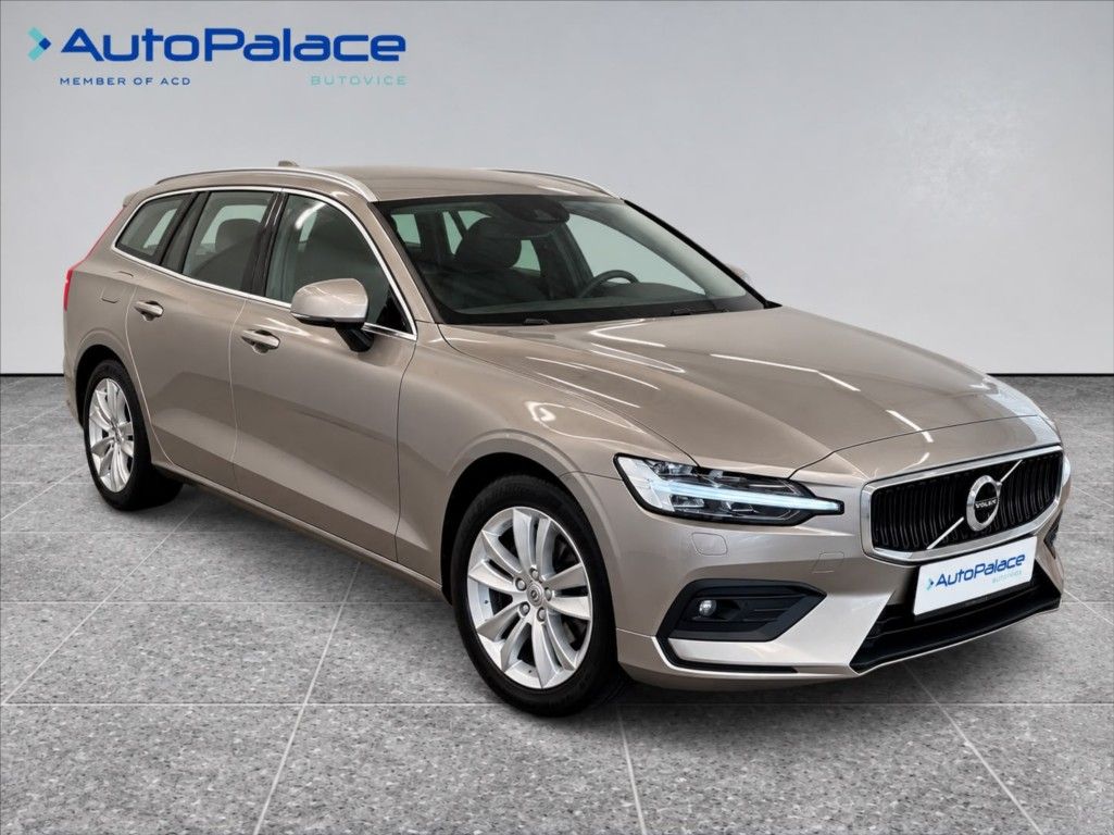 Volvo V60, 2,0 145 KW , CORE - fotka 3