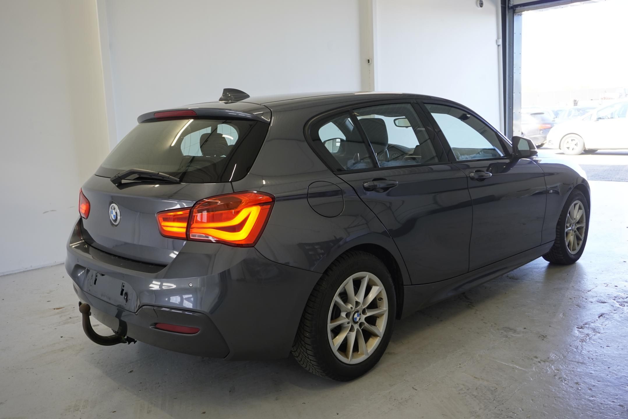 BMW Řada 1, 120D 2,0 M-SPORT AUTOMAT - fotka 5