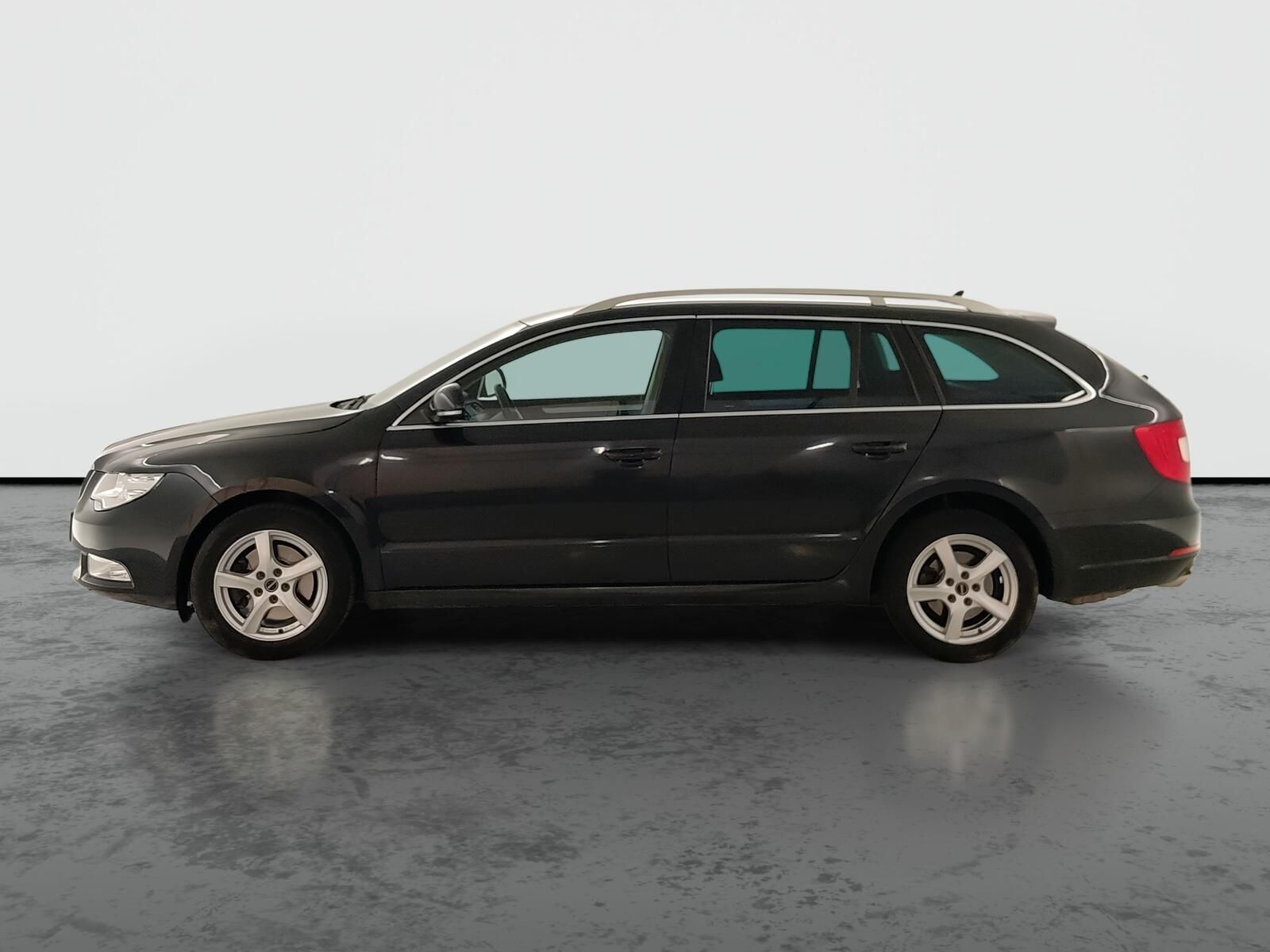 Škoda Superb, 2.0 TDI, Ambition Plus - fotka 3
