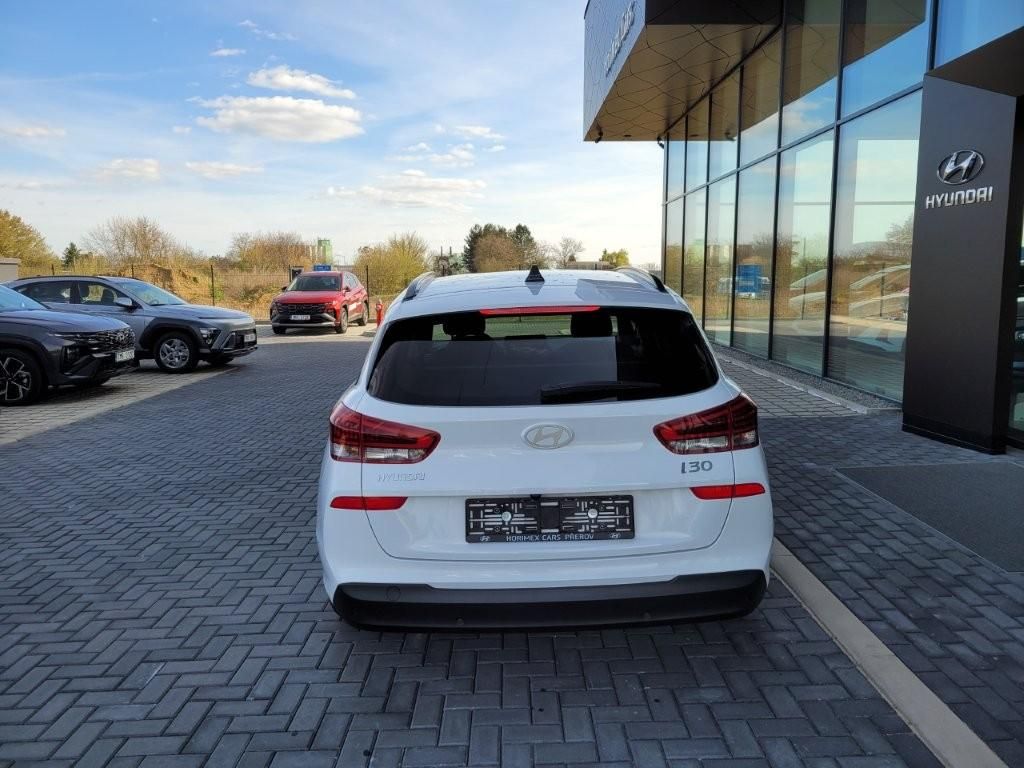 Hyundai i30, WG 1,6 T-GDI DCT GO CZECH - fotka 4