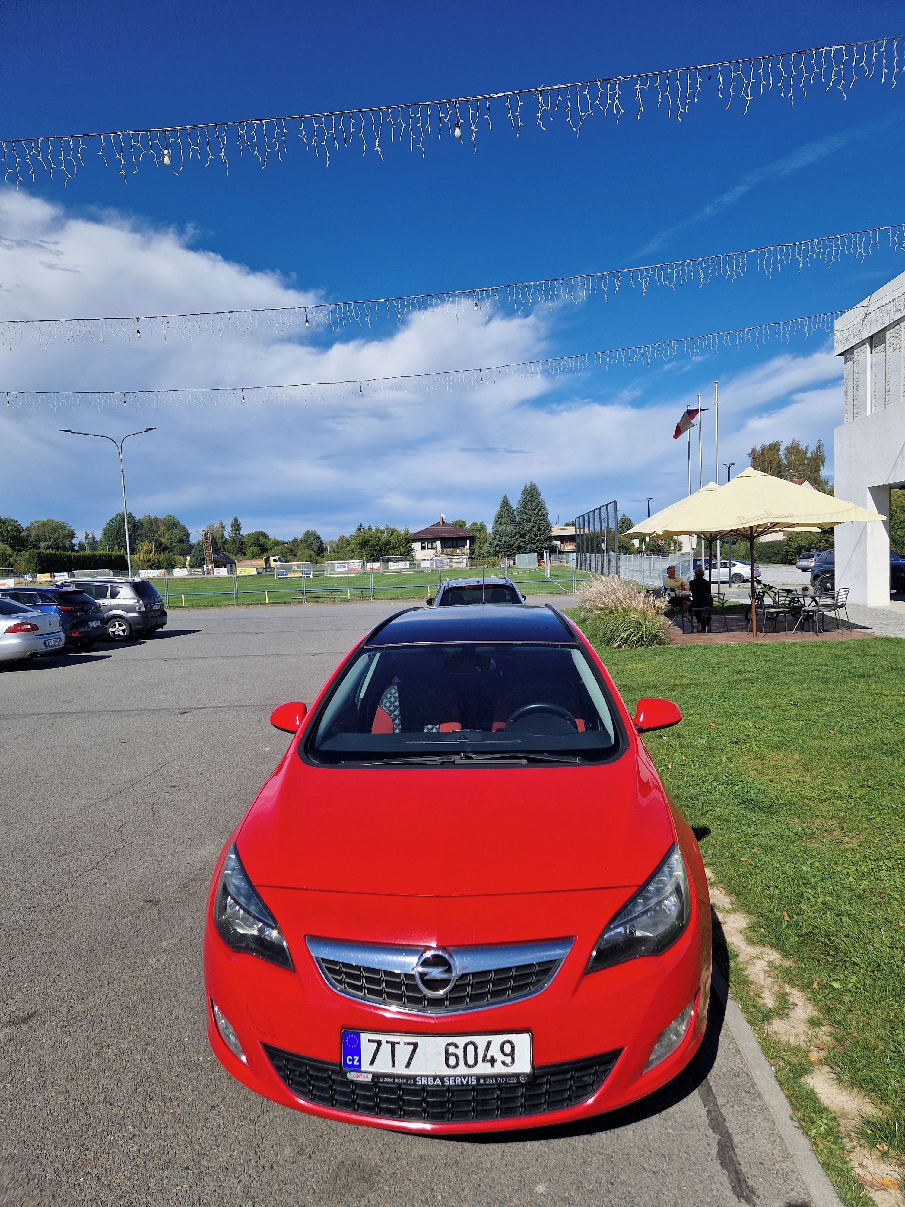 Opel Astra, 1.4 T - fotka 5