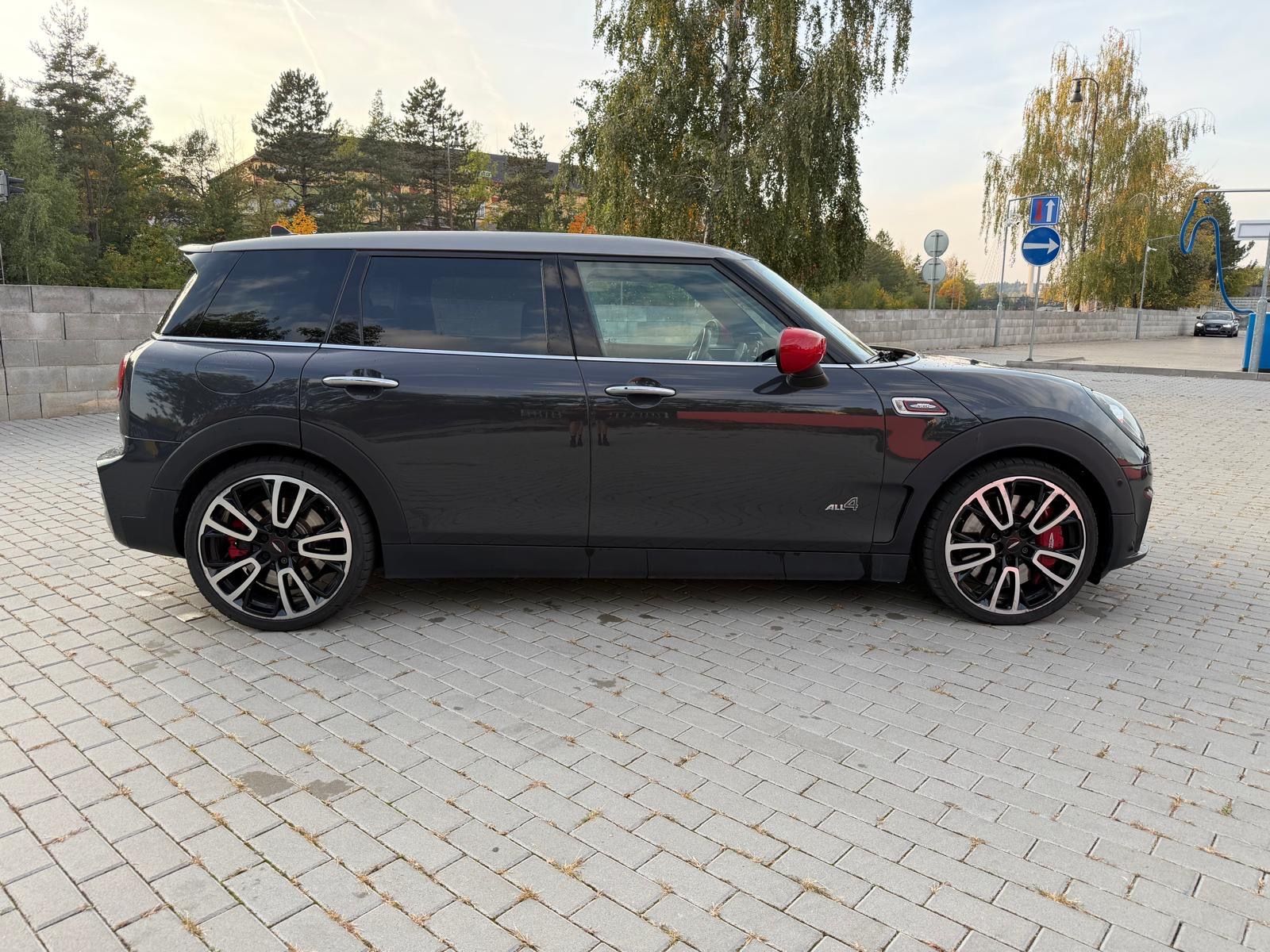 Mini Clubman, 2.0 225 KW JCW ALL4 ČR 1 maj - fotka 4