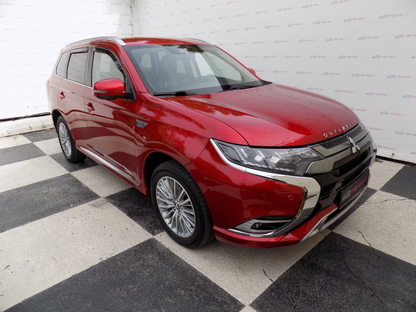 Mitsubishi Outlander, 2.4 PHEV/4WD/1.Maj./LED/ - fotka 5