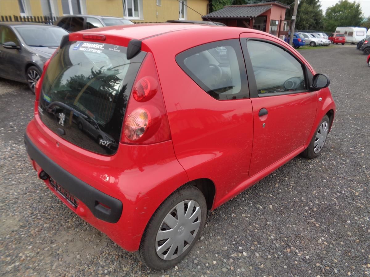 Peugeot 107, 1,0 - fotka 6