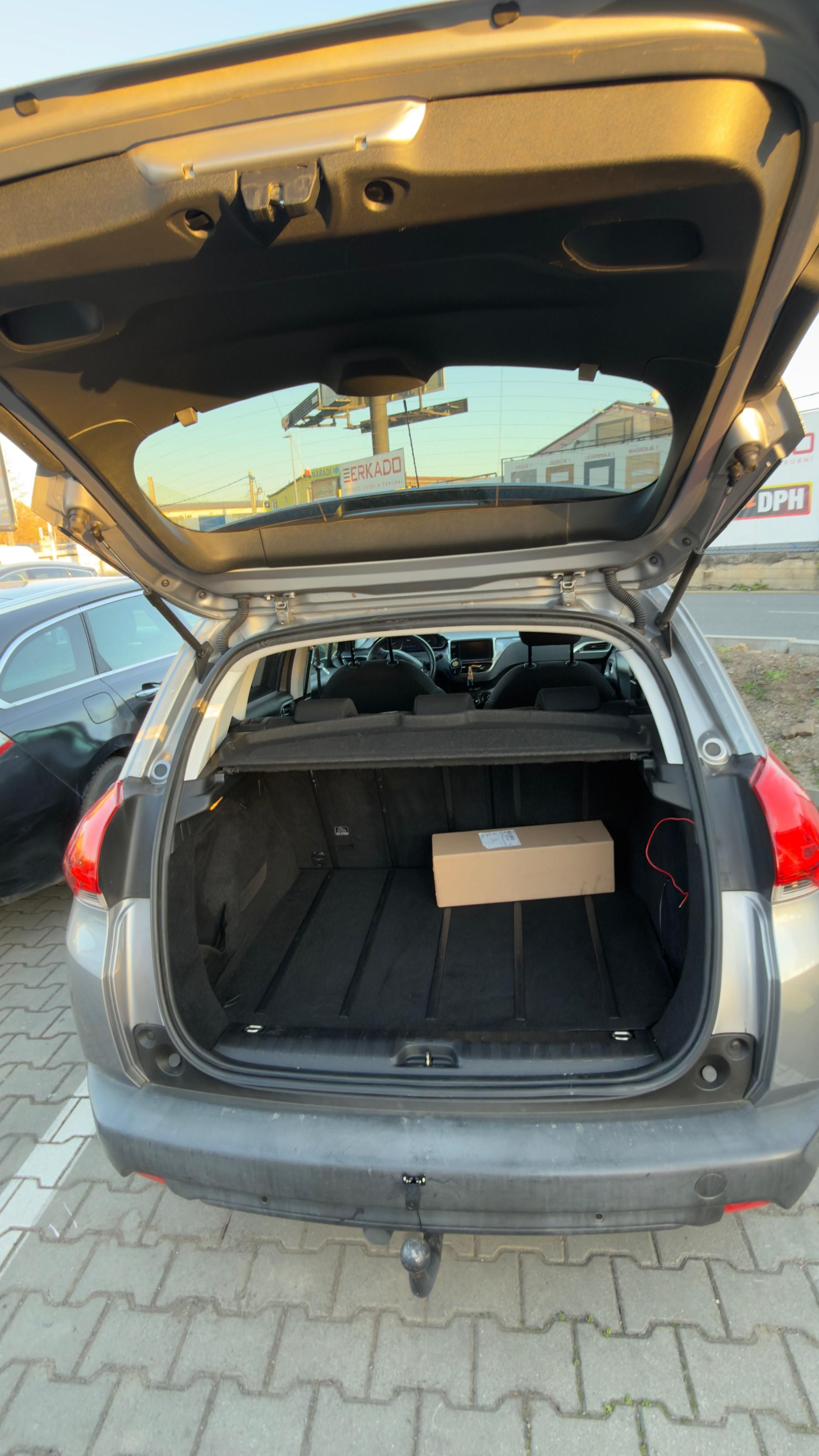 Peugeot 2008, 1.6 e hdi