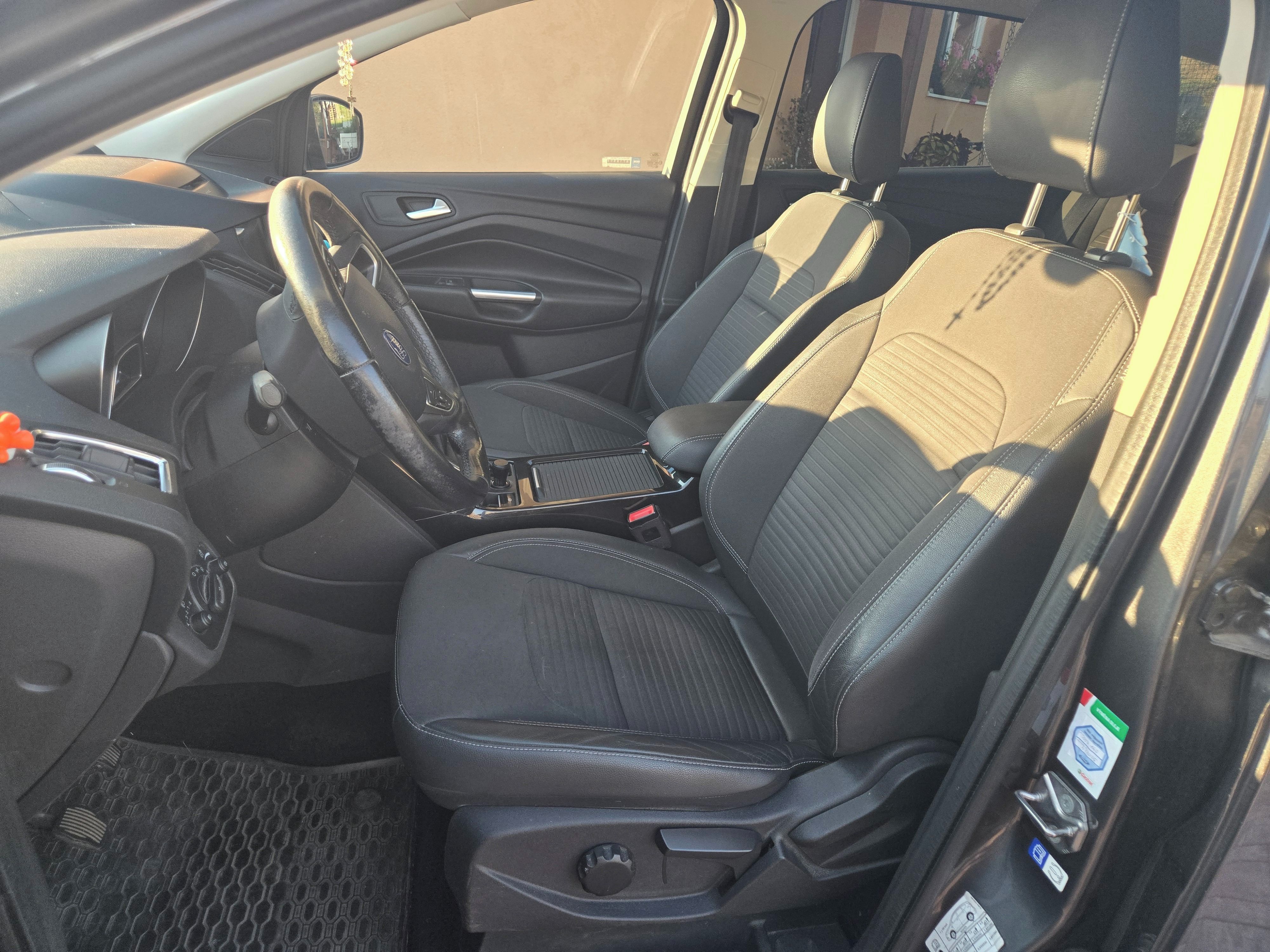 Ford Kuga - fotka 6