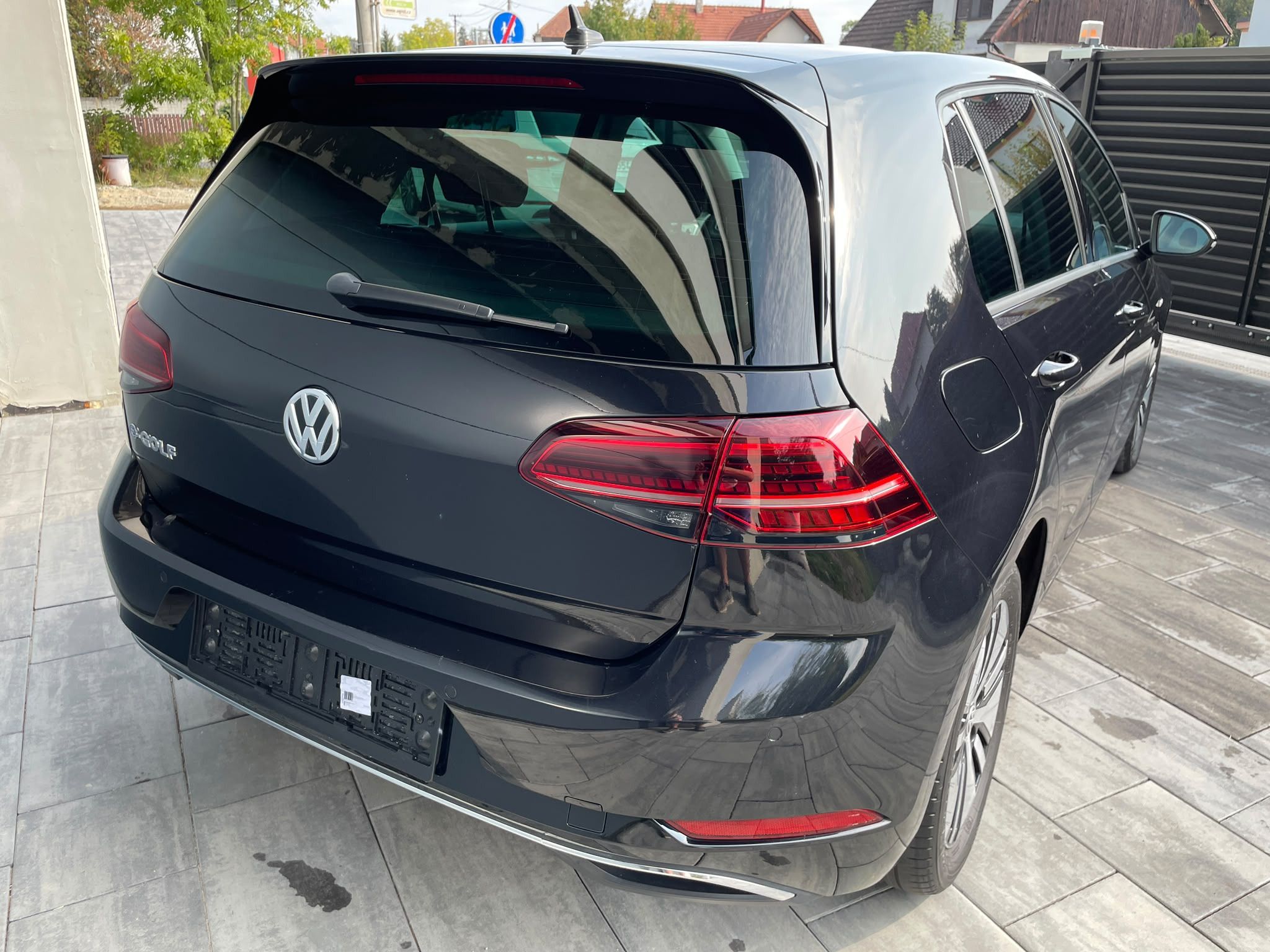 Volkswagen Golf, E- Golf Limited TČ 70tkm - fotka 6