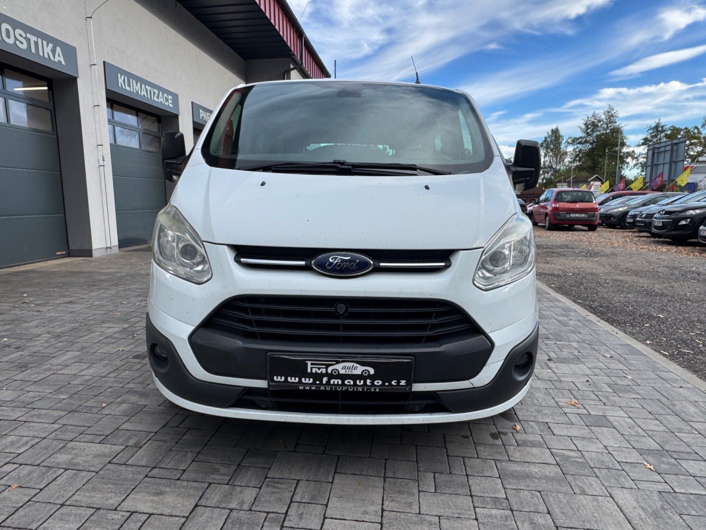 Ford Tourneo Custom, 2.2 TDCi Trend, 8míst - fotka 3