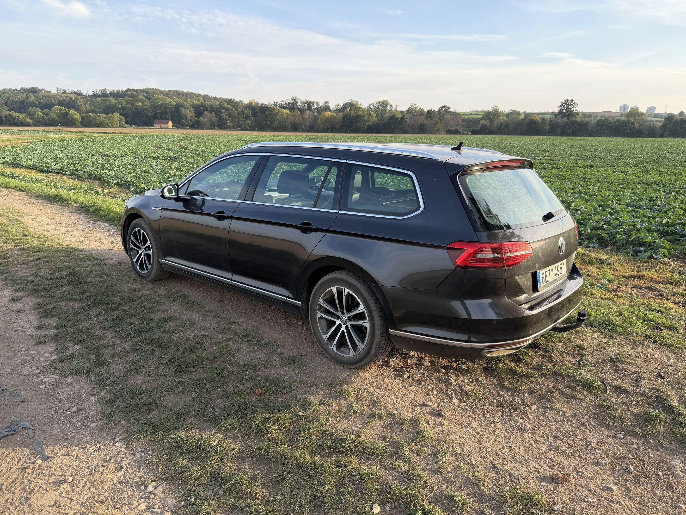 Volkswagen Passat, 2.0 TDI, 140kW, 4x4 - fotka 5