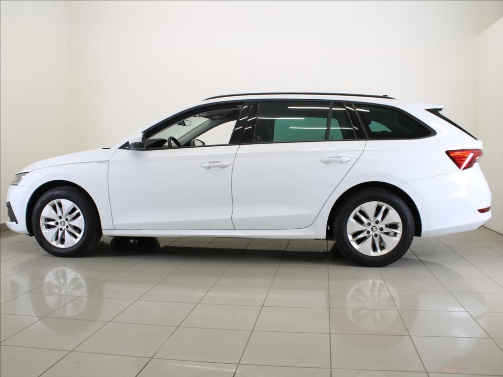 Škoda Octavia, 2,0 TDi MT Ambition 76tkm. ČR - fotka 5