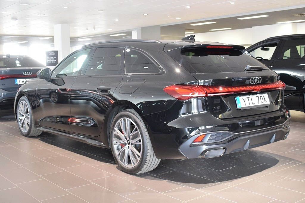 Audi A5, e-hybrid q S-Line Tech+ Matrix - fotka 2