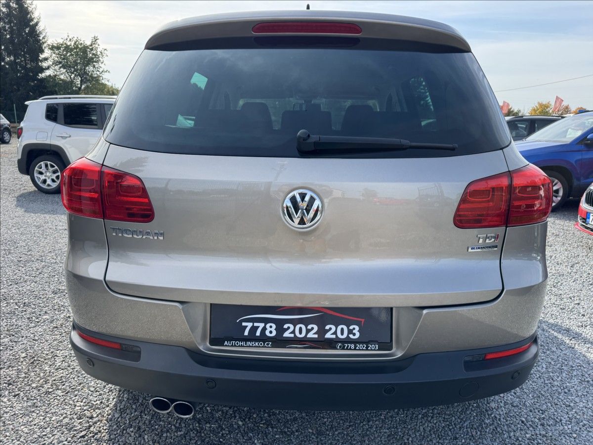 Volkswagen Tiguan, 2,0   TDI 81 KW SERVISNÍ HISTO - fotka 6