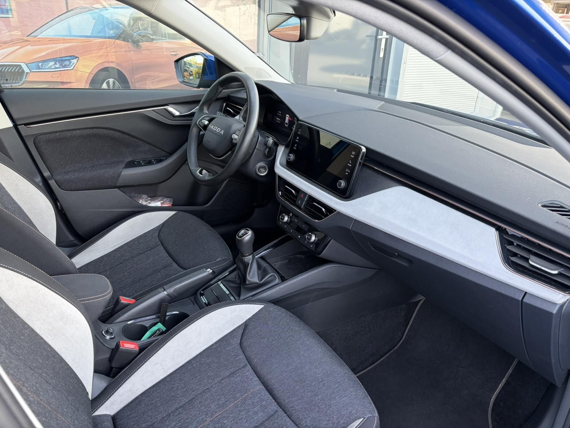 Škoda Scala, 1.0TSI 85kW TOP SELECTION 6M - fotka 6